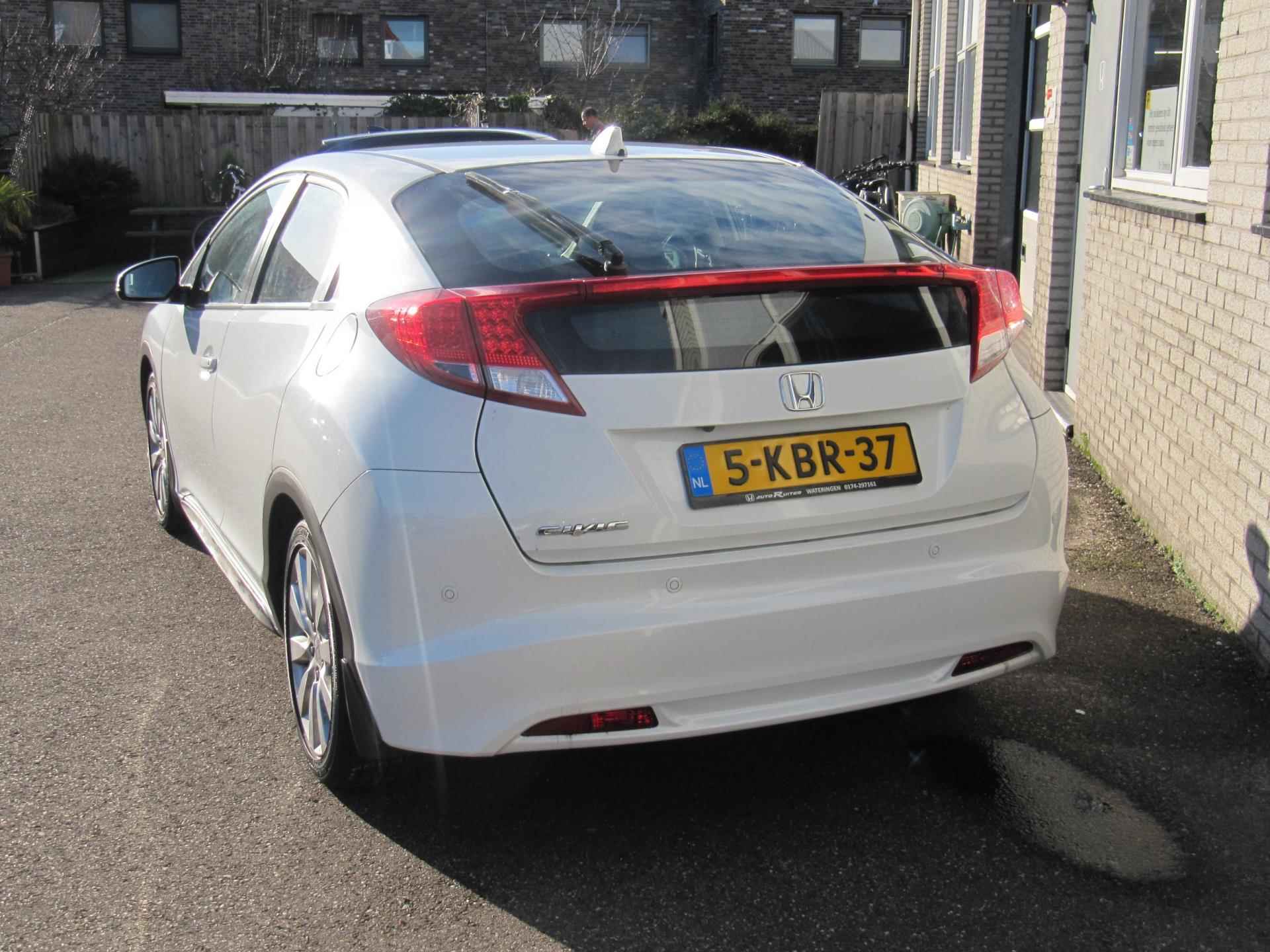 Honda Civic 1.8 Sport - 10/14