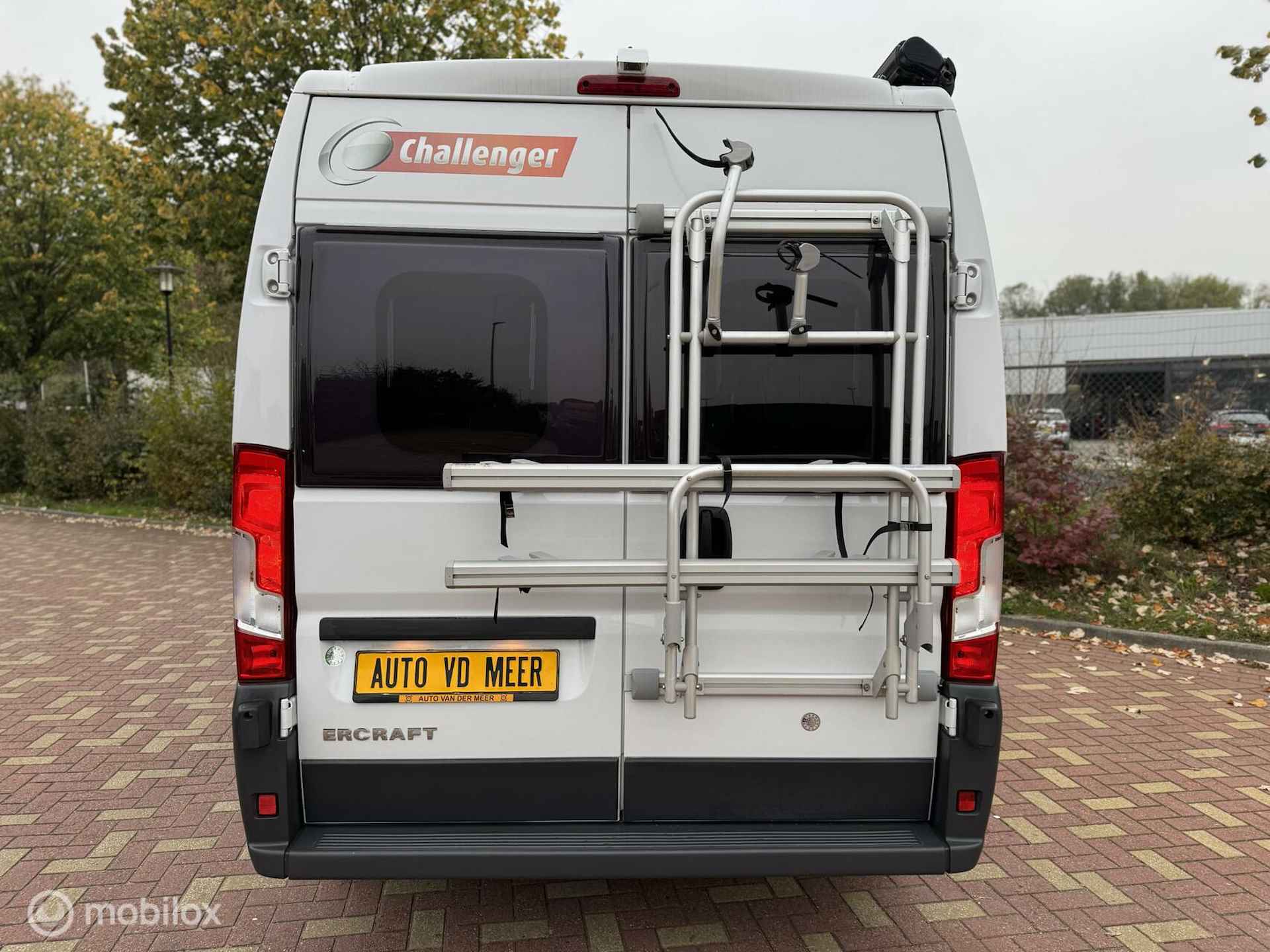 Challanger Vany 117 buscamper met lengtebedden - 33/43