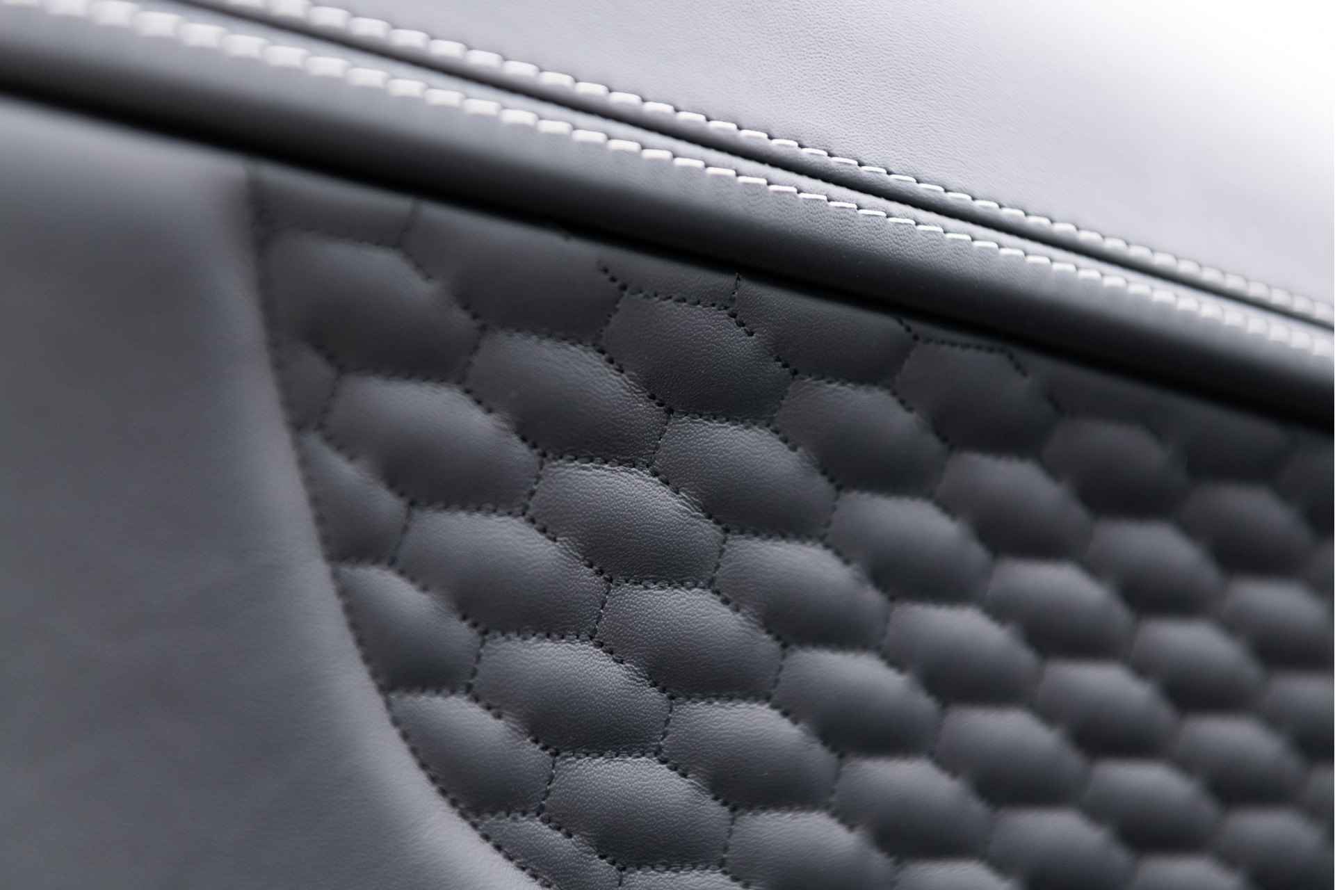Jaguar F-Type P450 RWD First Edition | 20" wielen | Keyless Entry | Stuurverwarming | Performance seats - 26/51