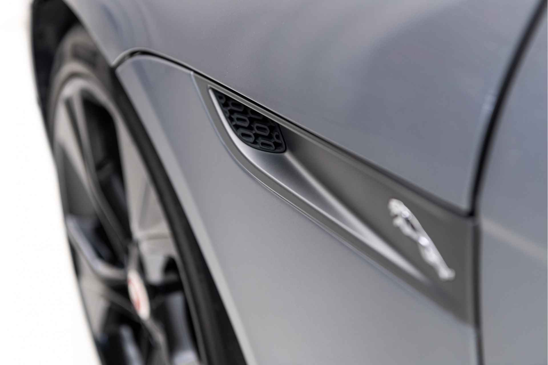 Jaguar F-Type P450 RWD First Edition | 20" wielen | Keyless Entry | Stuurverwarming | Performance seats - 45/51
