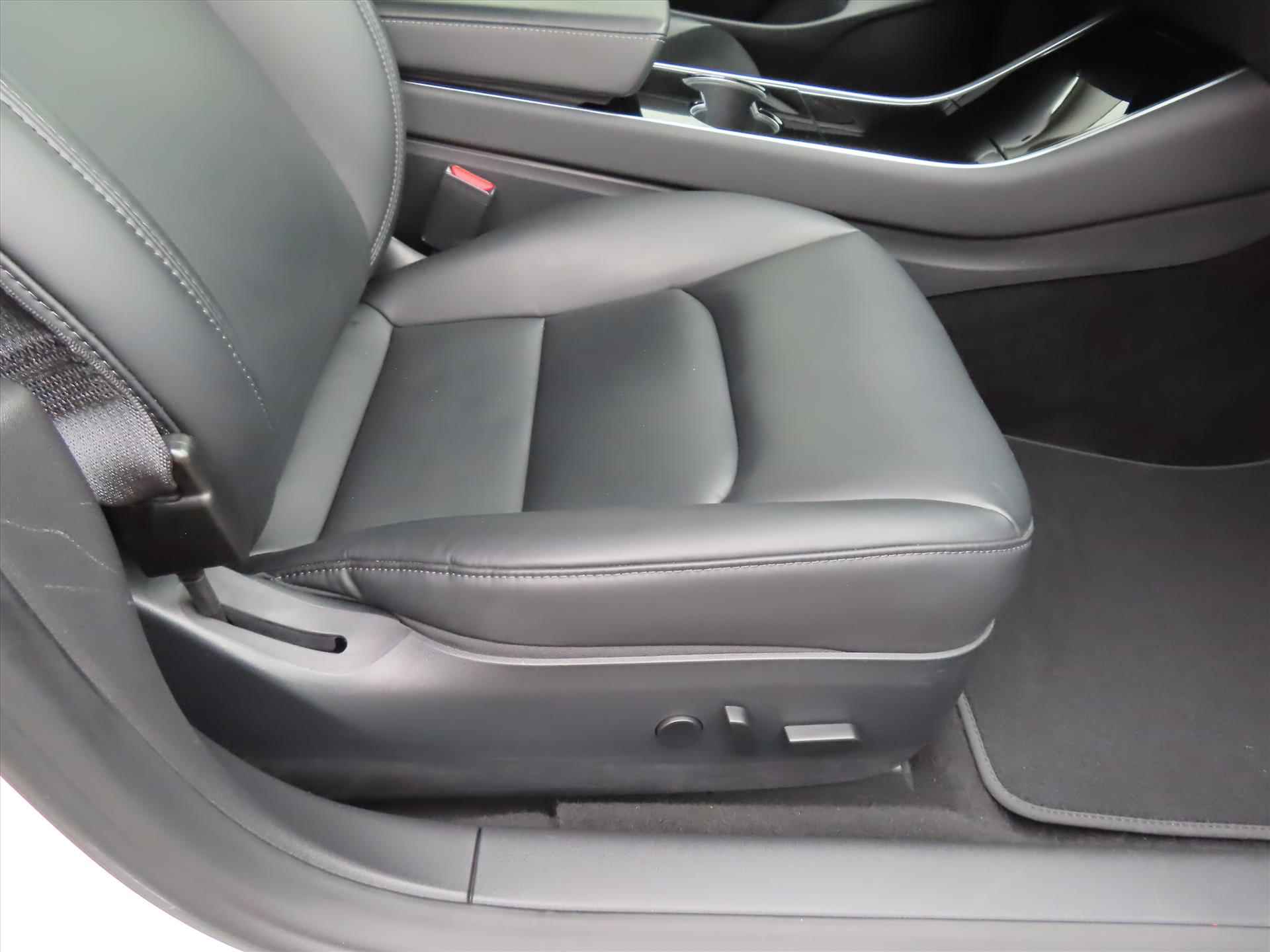 Tesla Model 3 Standard Plus RWD/ LFP accu/ Parelmoer wit/ Camera achter/ Lederen bekleding/ Stoelverwarming/ 1 Eigenaar/ Origineel NL/ NAP - 15/32