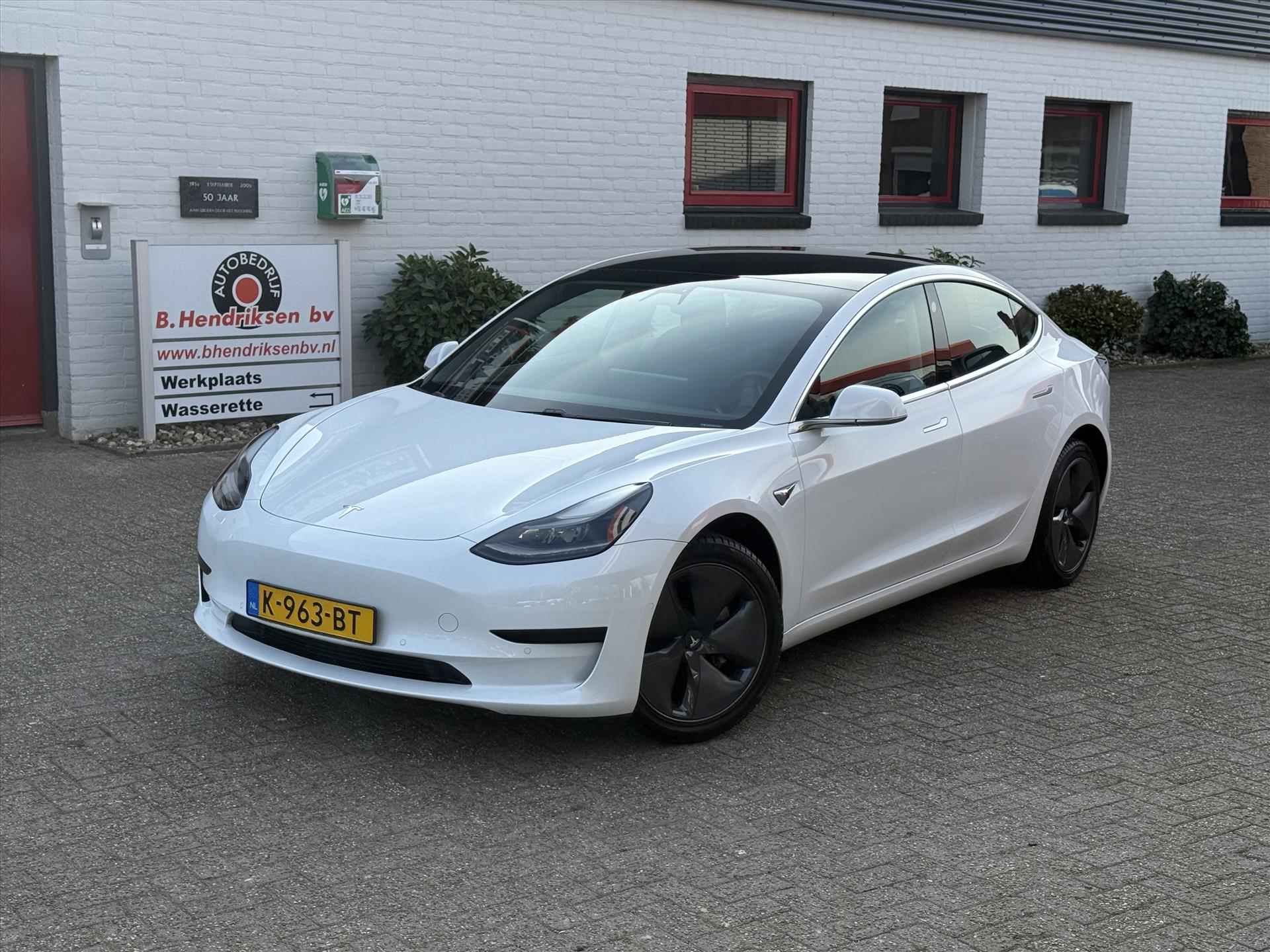 Tesla Model 3 Standard Plus RWD/ LFP accu/ Parelmoer wit/ Camera achter/ Lederen bekleding/ Stoelverwarming/ 1 Eigenaar/ Origineel NL/ NAP - 29/32