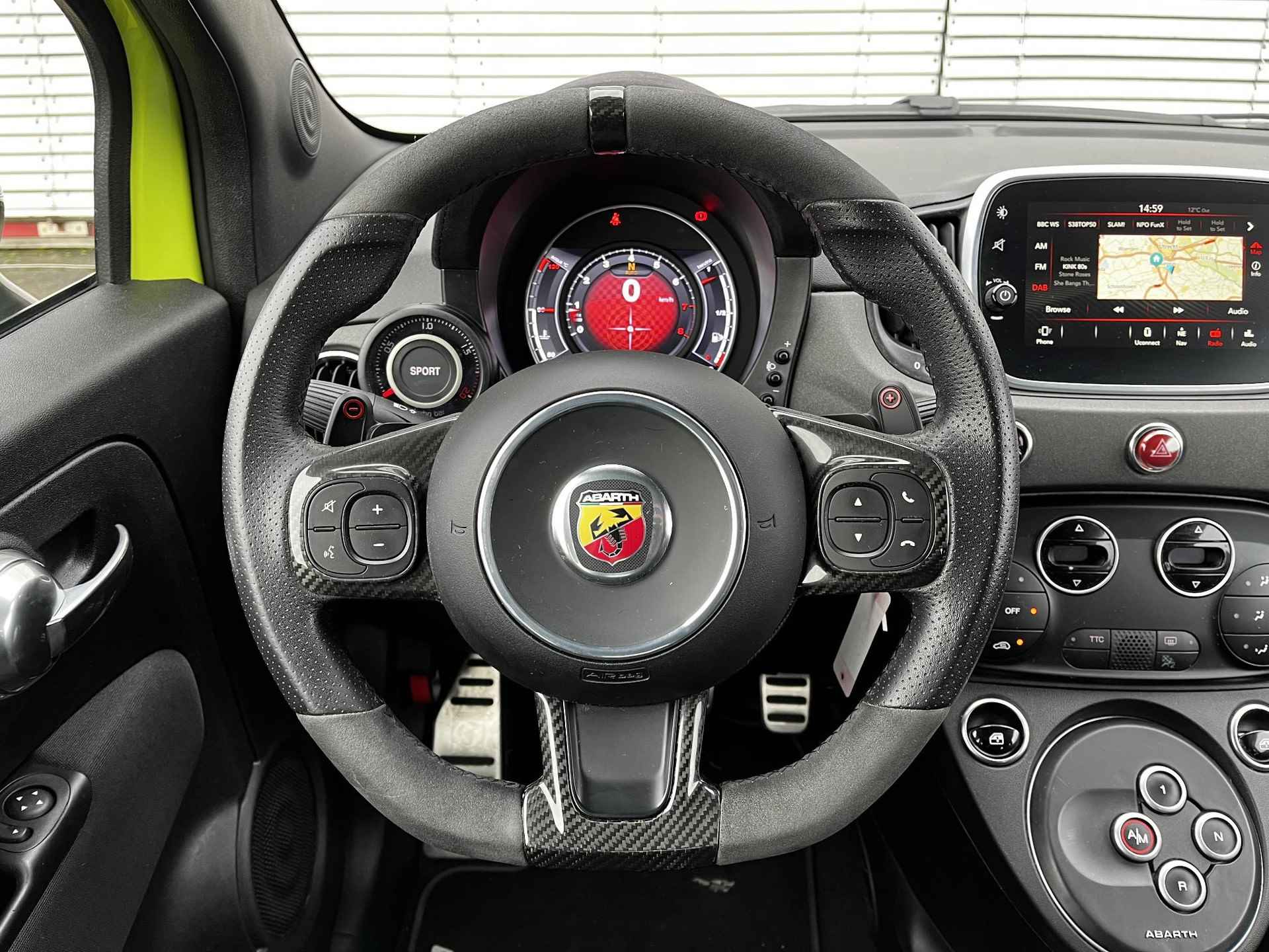 Abarth 595 1.4 T-Jet Abarth Competizione 70th Anniversary | 180pk | AUT | BOMVOL - 3/35