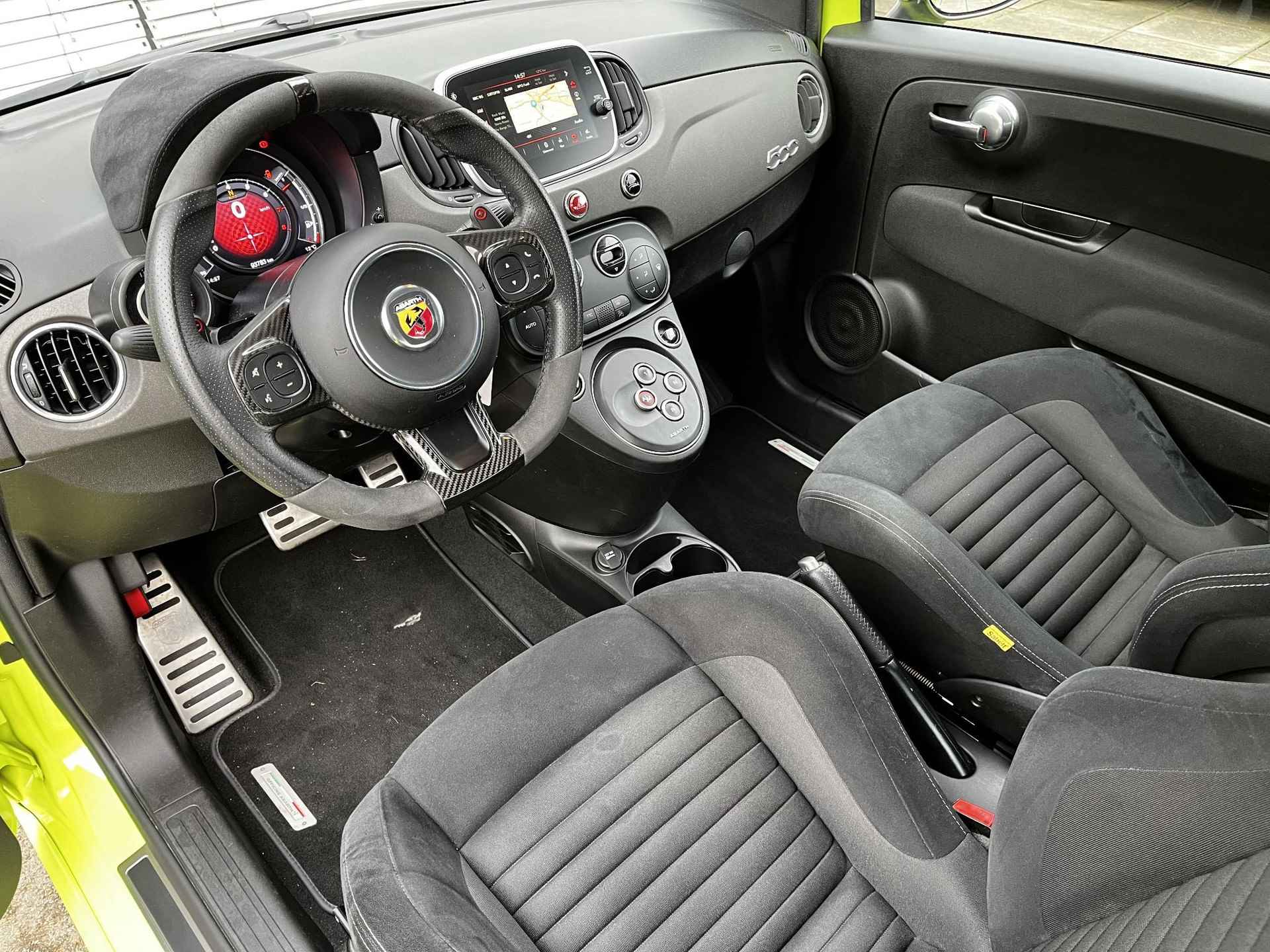 Abarth 595 1.4 T-Jet Abarth Competizione 70th Anniversary | 180pk | AUT | BOMVOL - 14/35