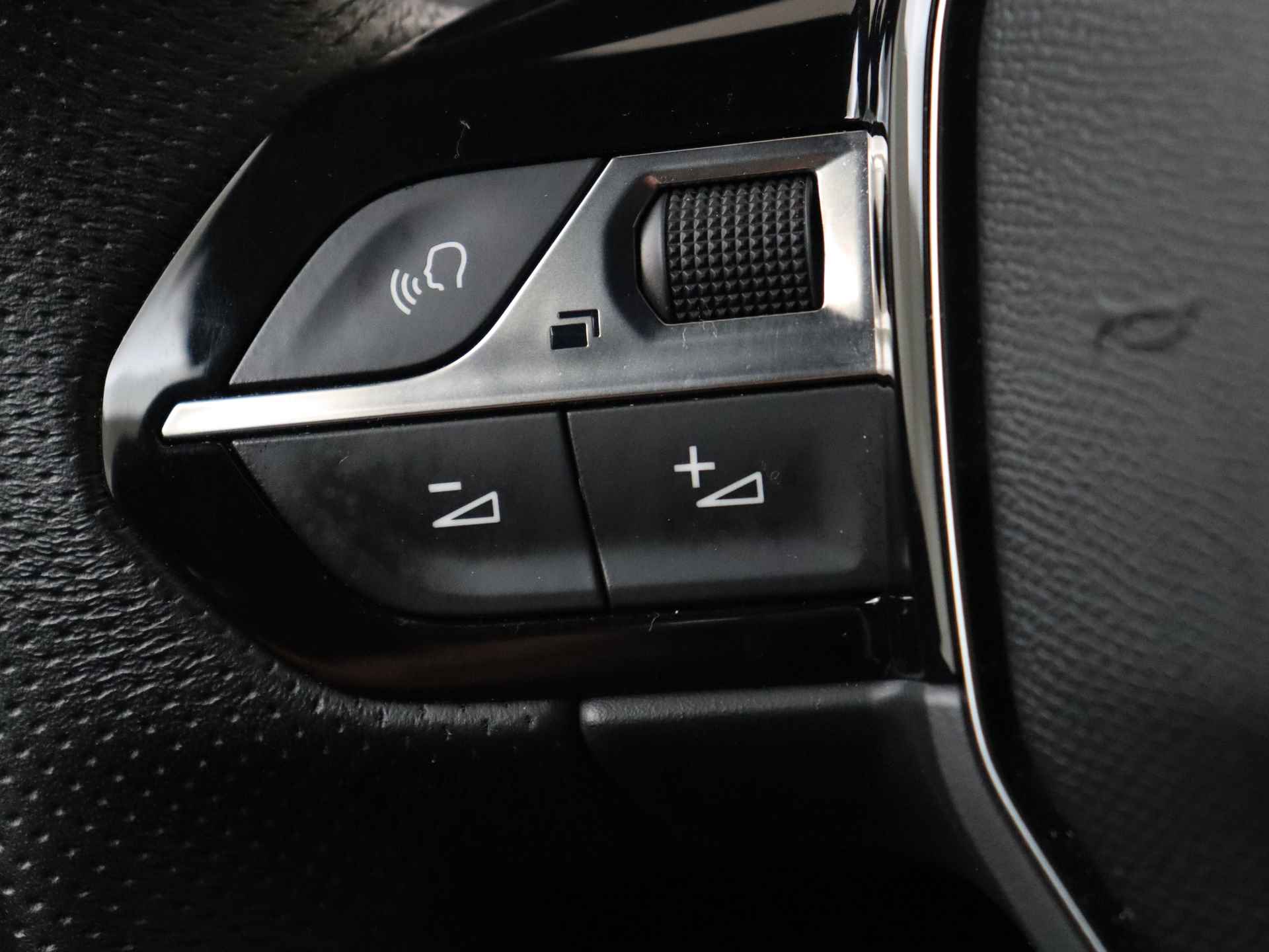 Peugeot 508 1.6 PureTech GT | Stoelverwarming | Nachtzichtradar | Elektr. bedienbare achterklep | DAB+ | - 17/37