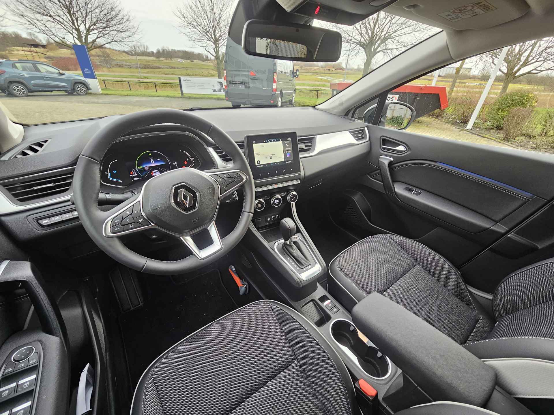 Renault Captur 1.6 E-Tech Hybrid 145pk AUT Techno | Navigatie | Adaptive cruise | Camera | Blind Spot | Stuur verwarmd | Demonstratie auto, levering in overleg | - 17/37