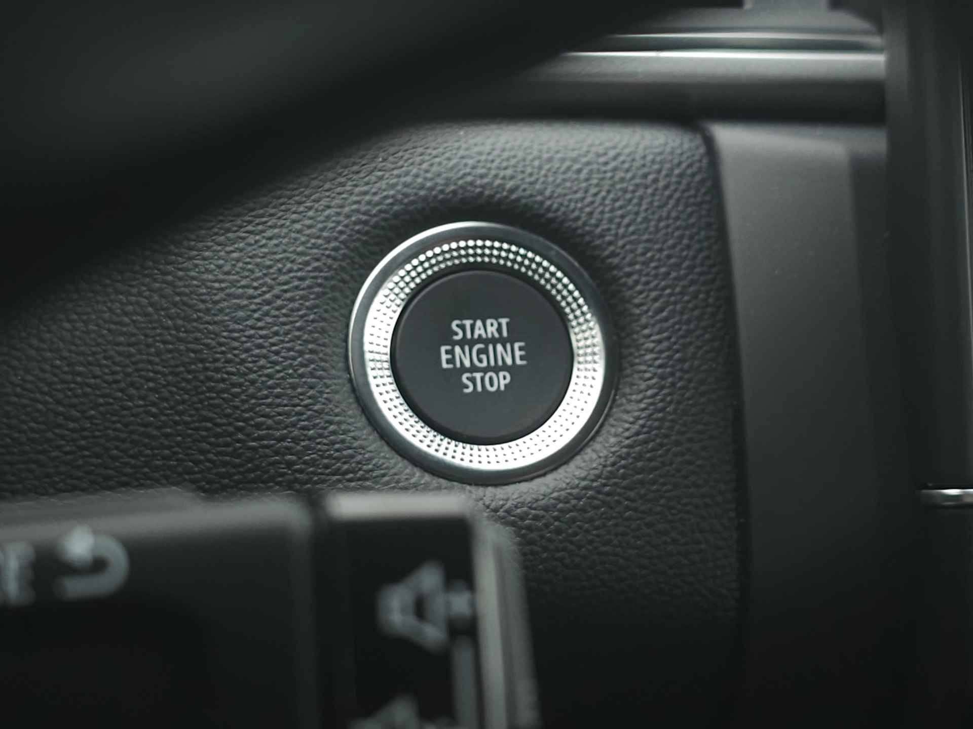 Renault Captur 1.6 E-Tech Hybrid 145pk AUT Techno | Navigatie | Adaptive cruise | Camera | Blind Spot | Stuur verwarmd | Demonstratie auto, levering in overleg | - 29/37