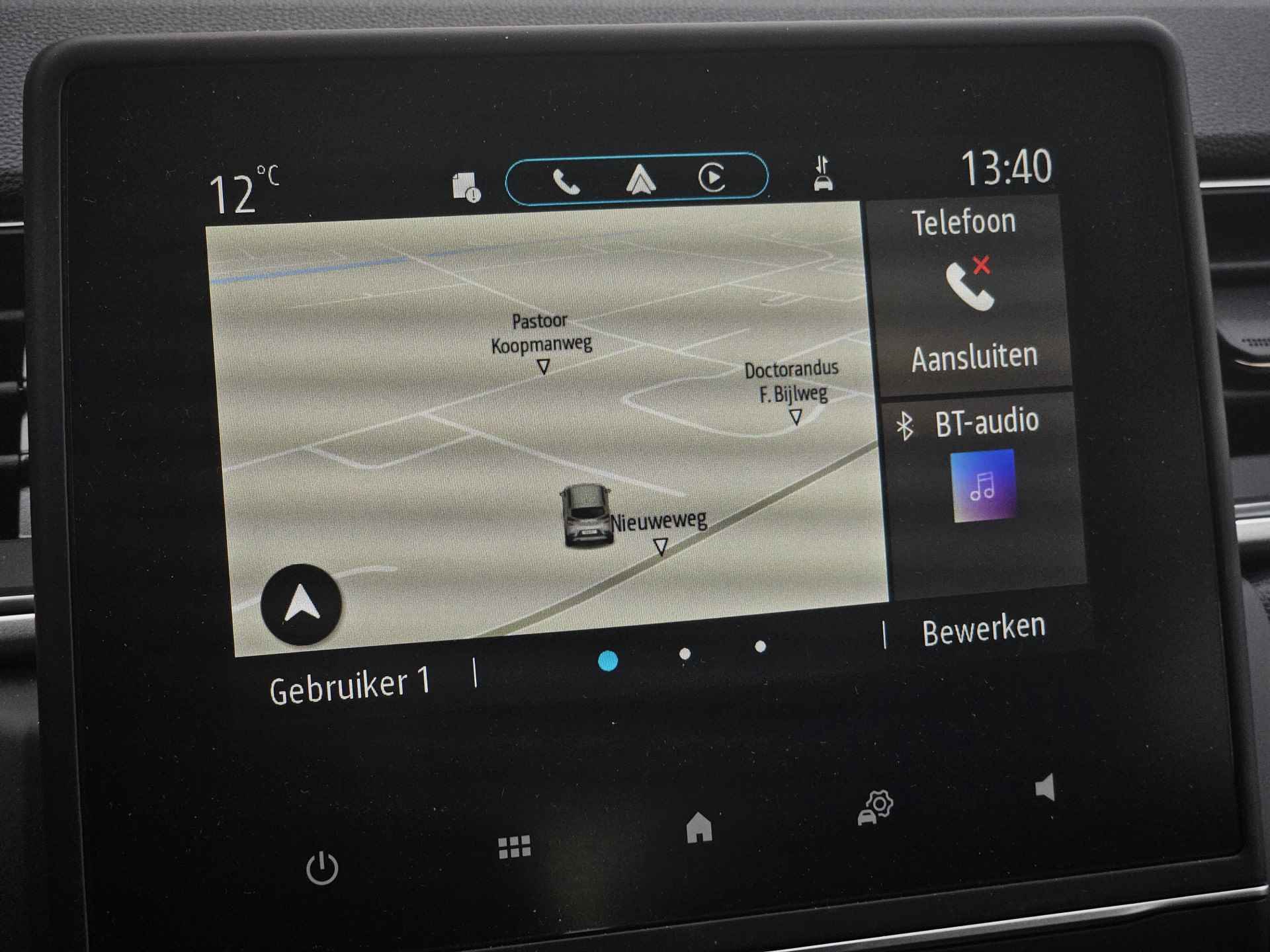 Renault Captur 1.6 E-Tech Hybrid 145pk AUT Techno | Navigatie | Adaptive cruise | Camera | Blind Spot | Stuur verwarmd | Demonstratie auto, levering in overleg | - 30/37