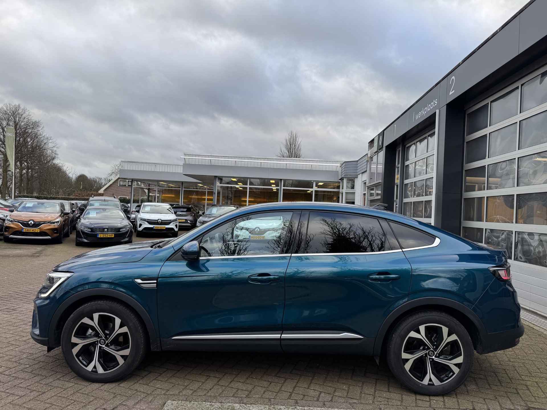 Renault Arkana 1.6 E-Tech hybrid 145 Techno 2024!! - 9/19