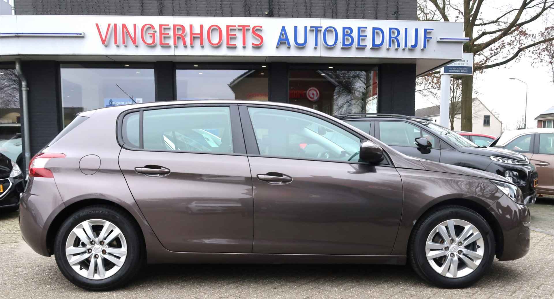 Peugeot 308 1.6 - 16v Benzine 125 Pk. 5-Deurs * Navigatie * Climate & Cruise Control * Parkeersensoren * L.M. Velgen * Trekhaak * Vingerhoets; Vierde Generatie Eersteklas Service ! - 6/42