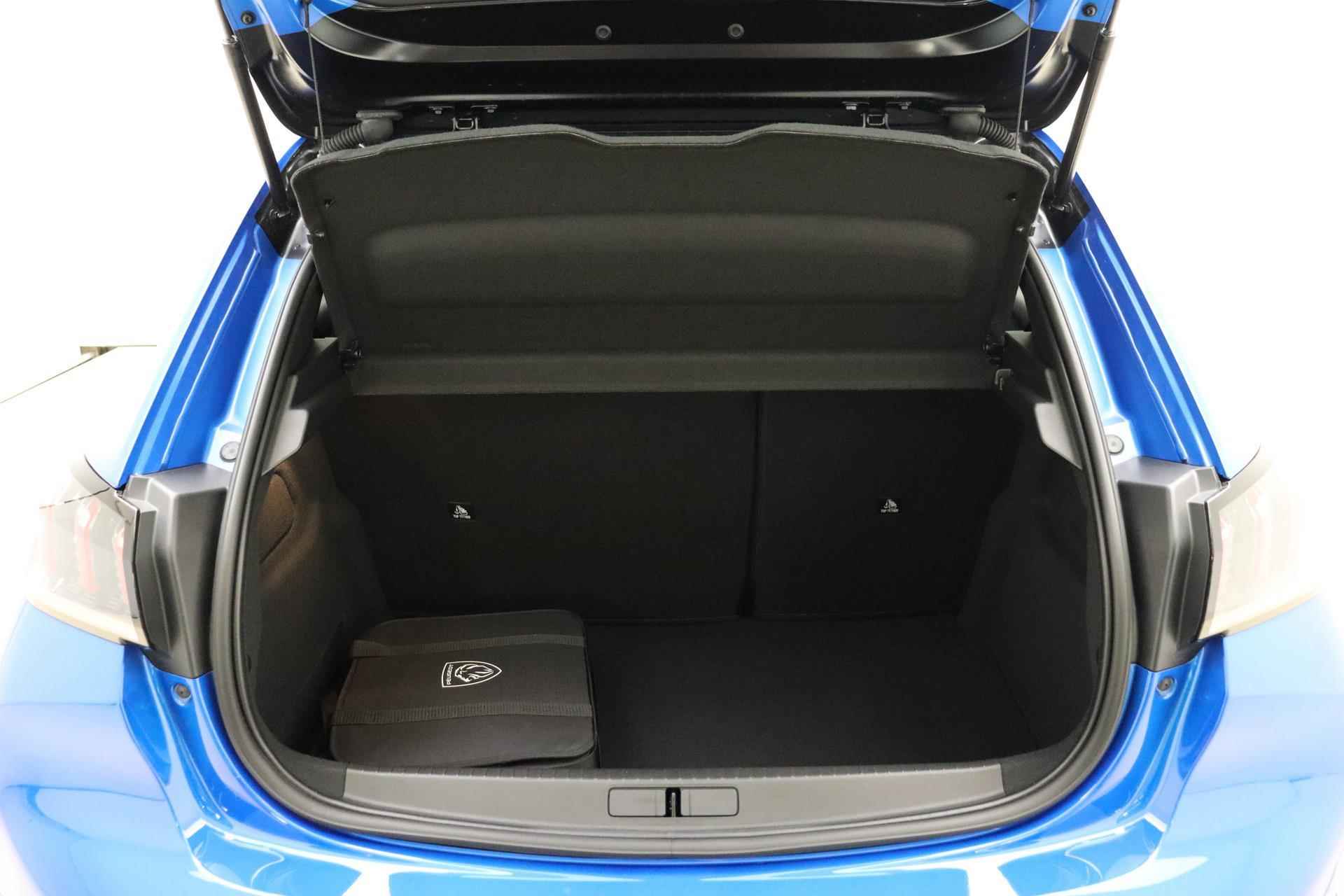 Peugeot e-208 EV GT Pack 50 kWh 3-fase | Alcantara | Keyless-Entry | Black diamond dak | Dodehoeksensor | Adaptieve Cruise Control - 13/38