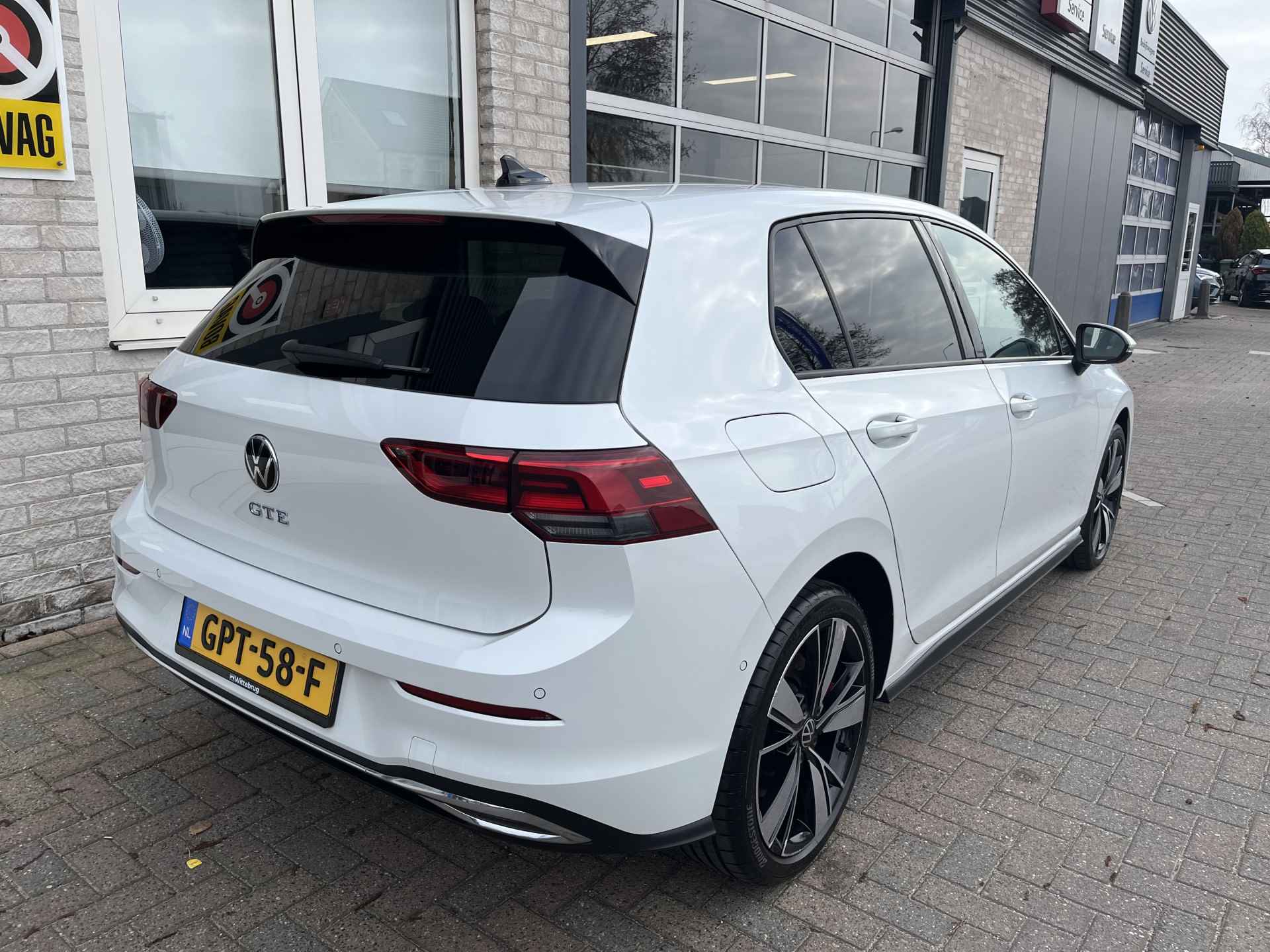 Volkswagen Golf 1.4 eHybrid GTE / AUTOMAAT/ LEDER/ MEMORY SEATS/ ACC/ DAB/ NAVI/ APP-CONNECT/ STOELVERWARMING & KOELING/ PARK. SENSOREN + CAMERA/ KEYLESS - 36/41