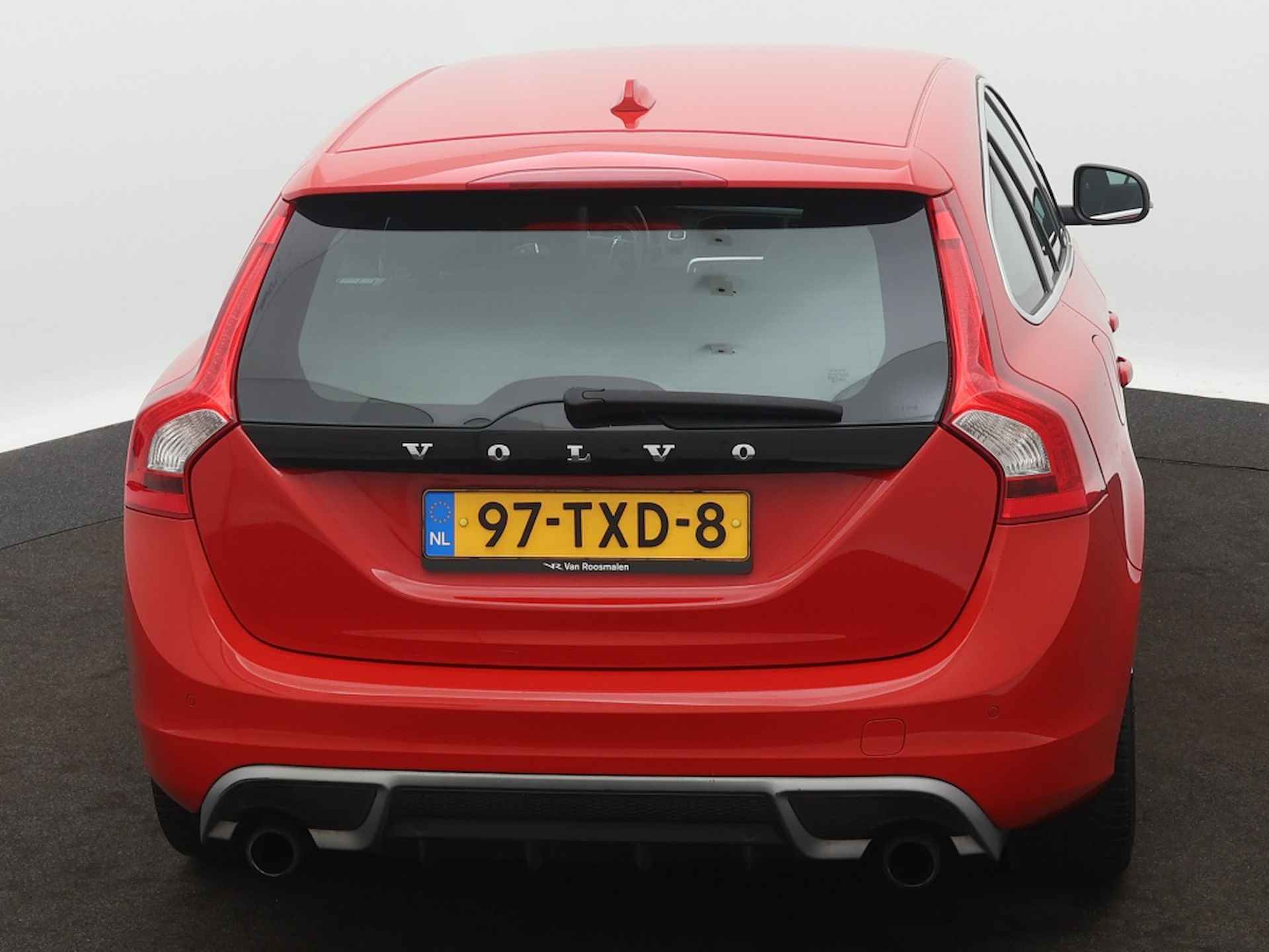 Volvo V60 1.6 T3 R-Design - 9/28