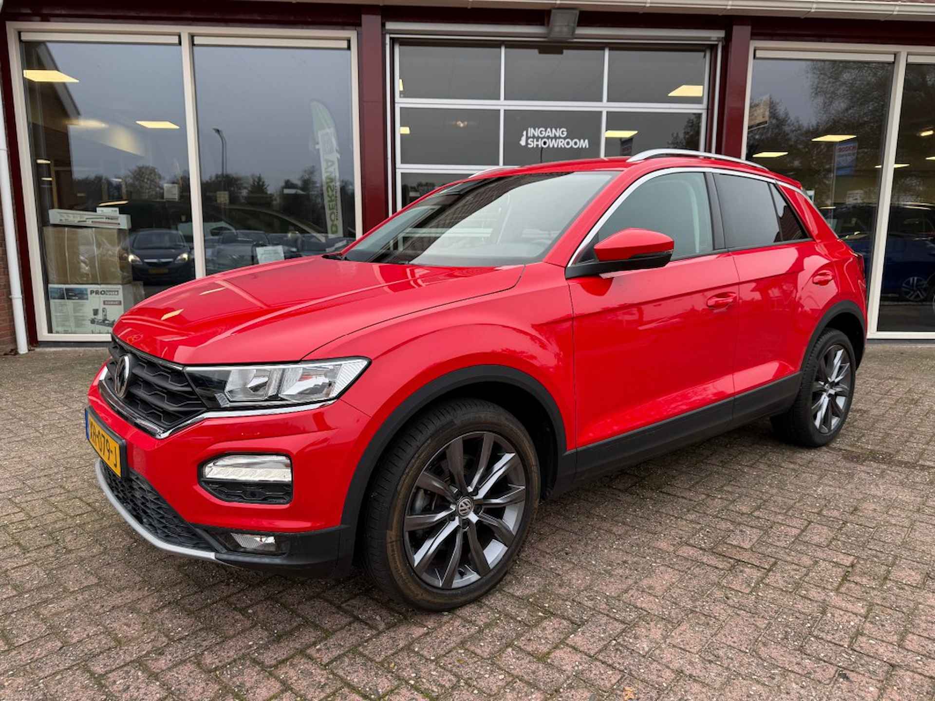 VOLKSWAGEN T-roc 1.0 TSI STYLE 115 PK AIRCO/ECC/NAVIGATIE/VELGEN/ACC/TREKHAAK/ENZ - 3/37