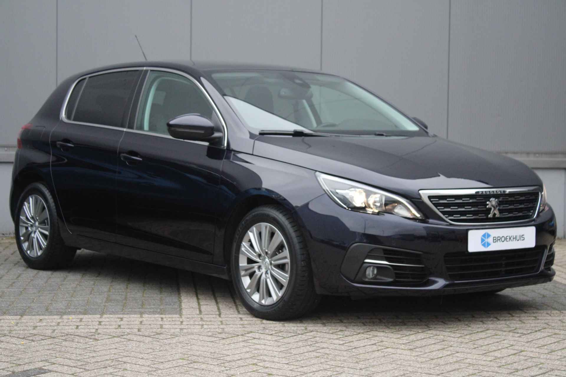 Peugeot 308 Allure 1.2 PureTech 130pk S&S EAT8 Automaat CAMERA | NAVI | CLIMA | PANORAMA GLAZEN DAK | CRUISE | DAB+ - 8/37