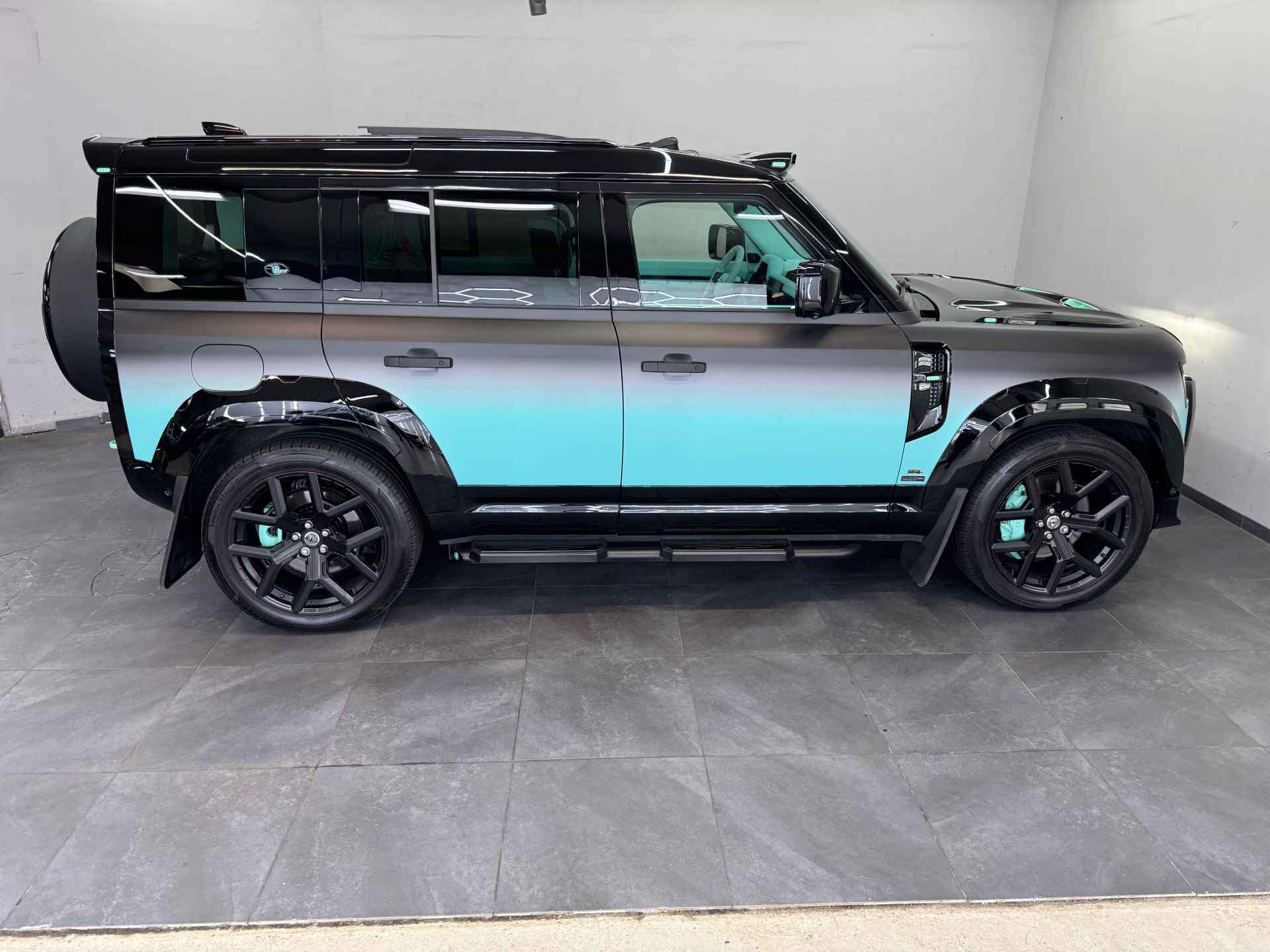 Land Rover Defender 2.0 P400e 110 X✅Customized Signature Car✅UNIEK✅Custom Interieur✅Stoelventilatie✅URBAN✅Meridian✅Panoramadak✅ - 92/108