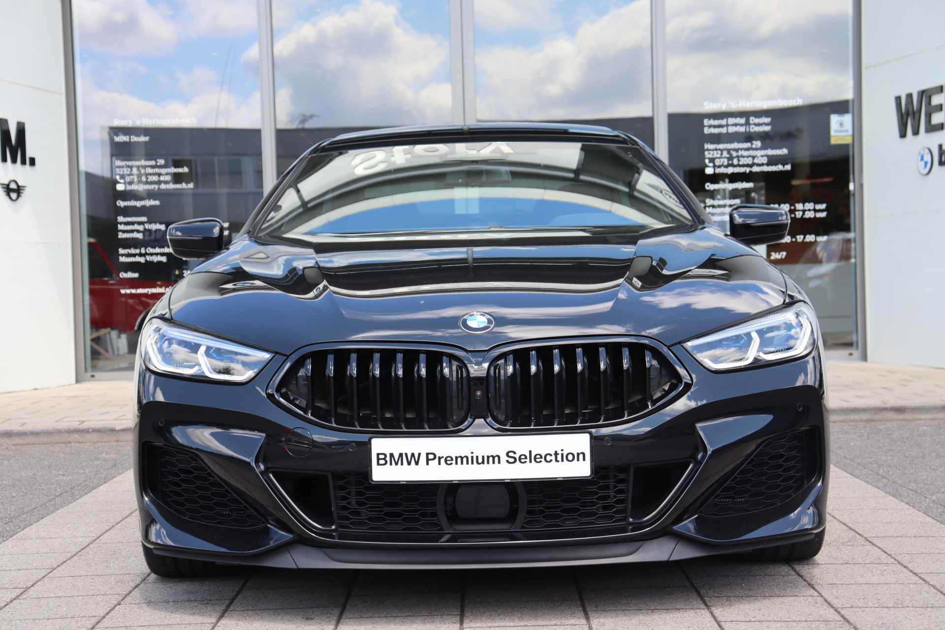 BMW 8 Serie Gran Coupé M850i xDrive High Executive Automaat / Panoramadak / Harman Kardon / Laserlicht / Parking Assistant Plus / Soft Close / Comfort Access / Driving Assistant Professional - 4/36