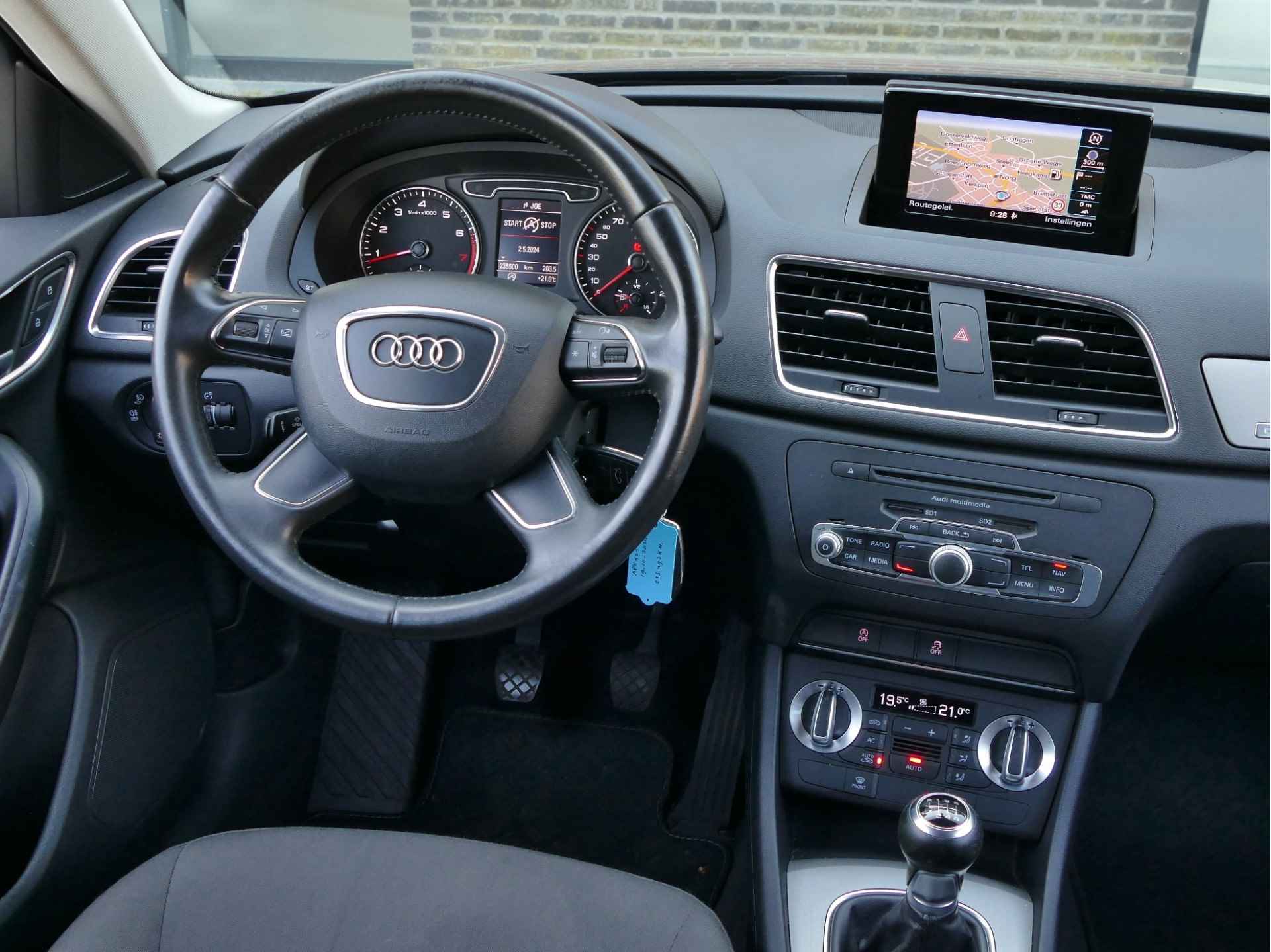 Audi Q3 2.0 TFSI quattro Pro Line | navigatie | trekhaak | all-season-banden - 6/49