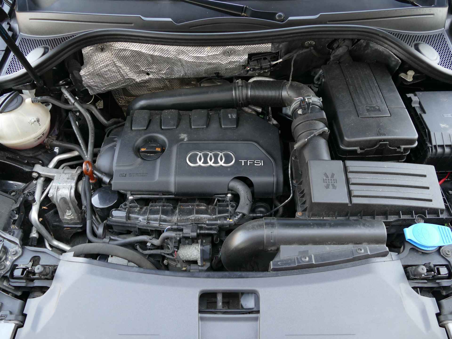 Audi Q3 2.0 TFSI quattro Pro Line | navigatie | trekhaak | all-season-banden - 47/49