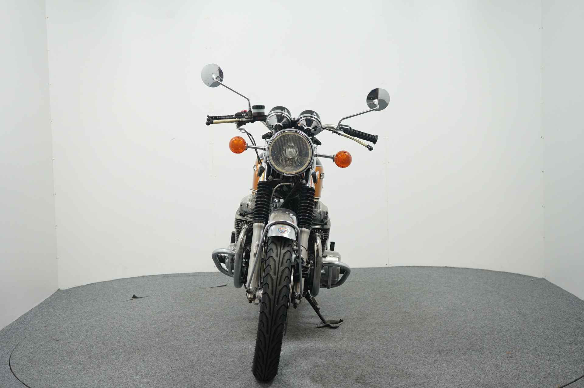 Honda CB 750 K2 - 3/16