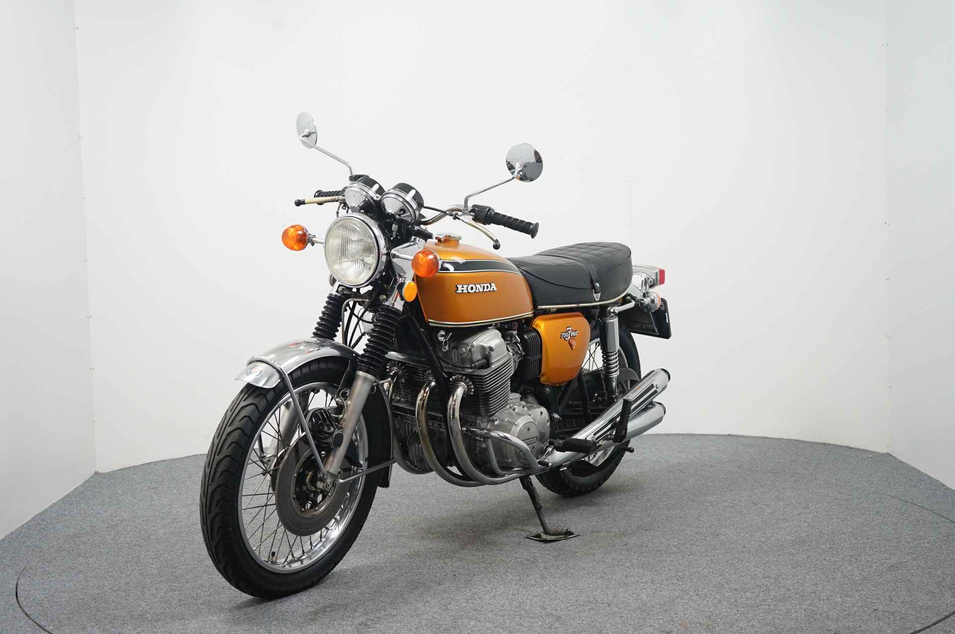 Honda CB 750 K2 - 4/16