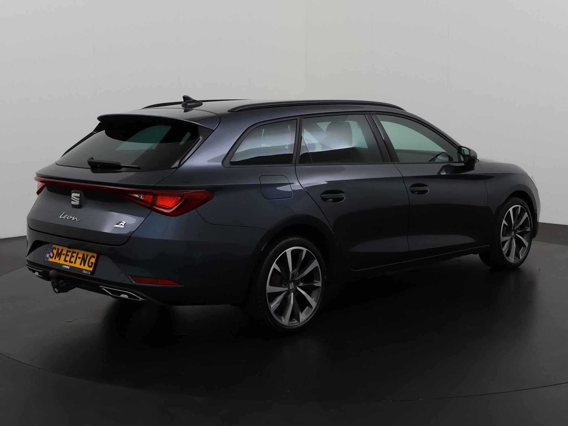 SEAT Leon Sportstourer 1.4 TSI eHybrid PHEV FR | Trekhaak | Stuur & Stoelverwarming | Zondag Open! - 4/49