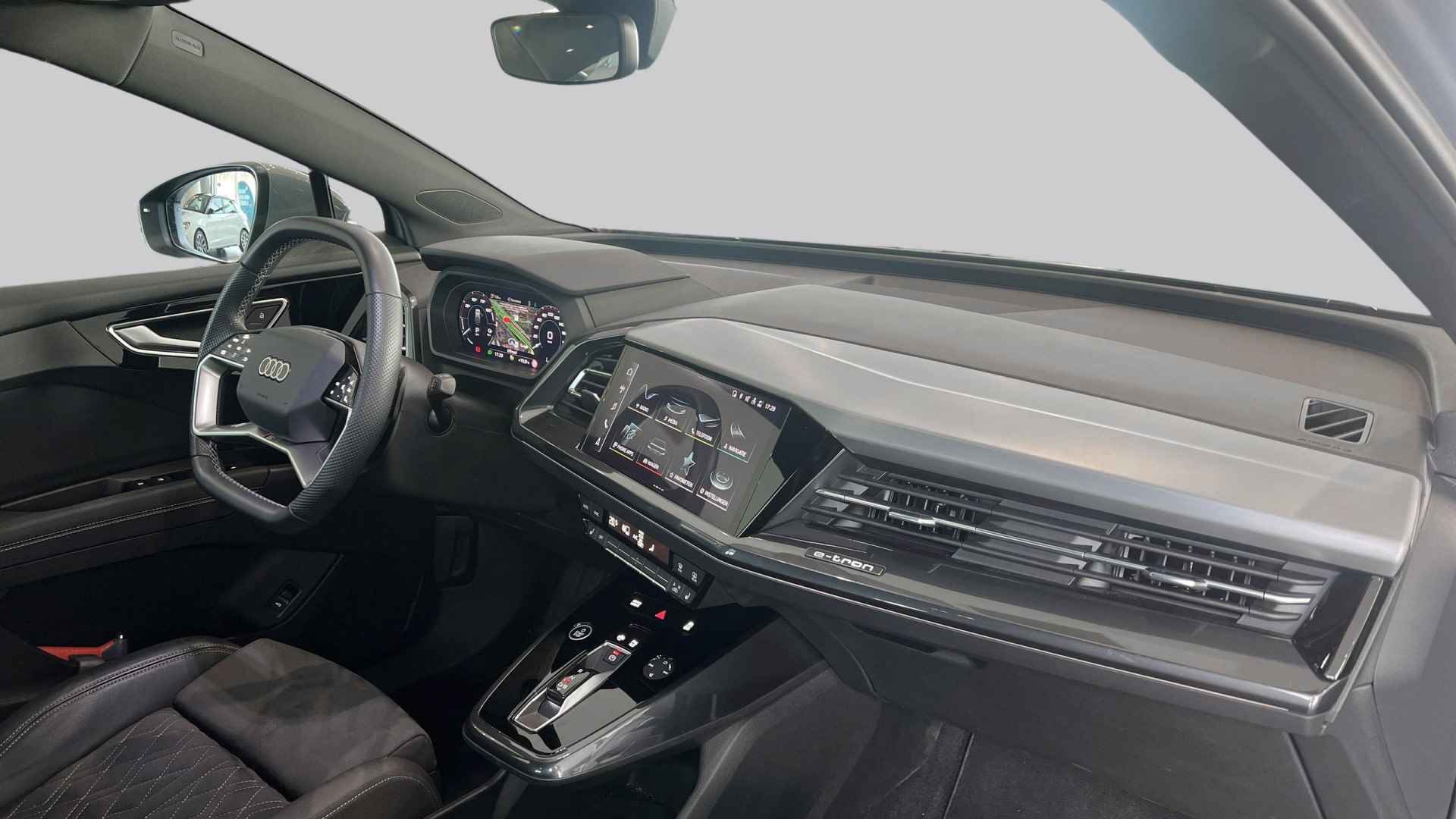 Audi Q4 Sportback e-tron 50 Quattro 300PK S edition 21" LM / Optiekpakket zwart / Stoelverwarming - 12/25