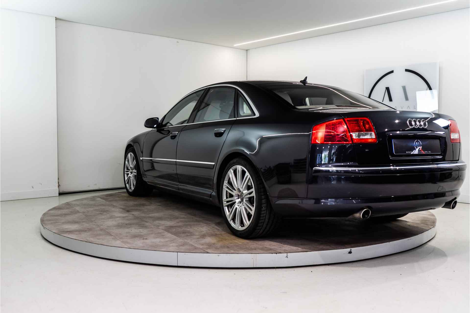 Audi A8 4.2 Quattro Pro Line+ YOUNGTIMER 335PK | Bose | Standkachel | Schuifdak | Suede | VOL! - 4/46