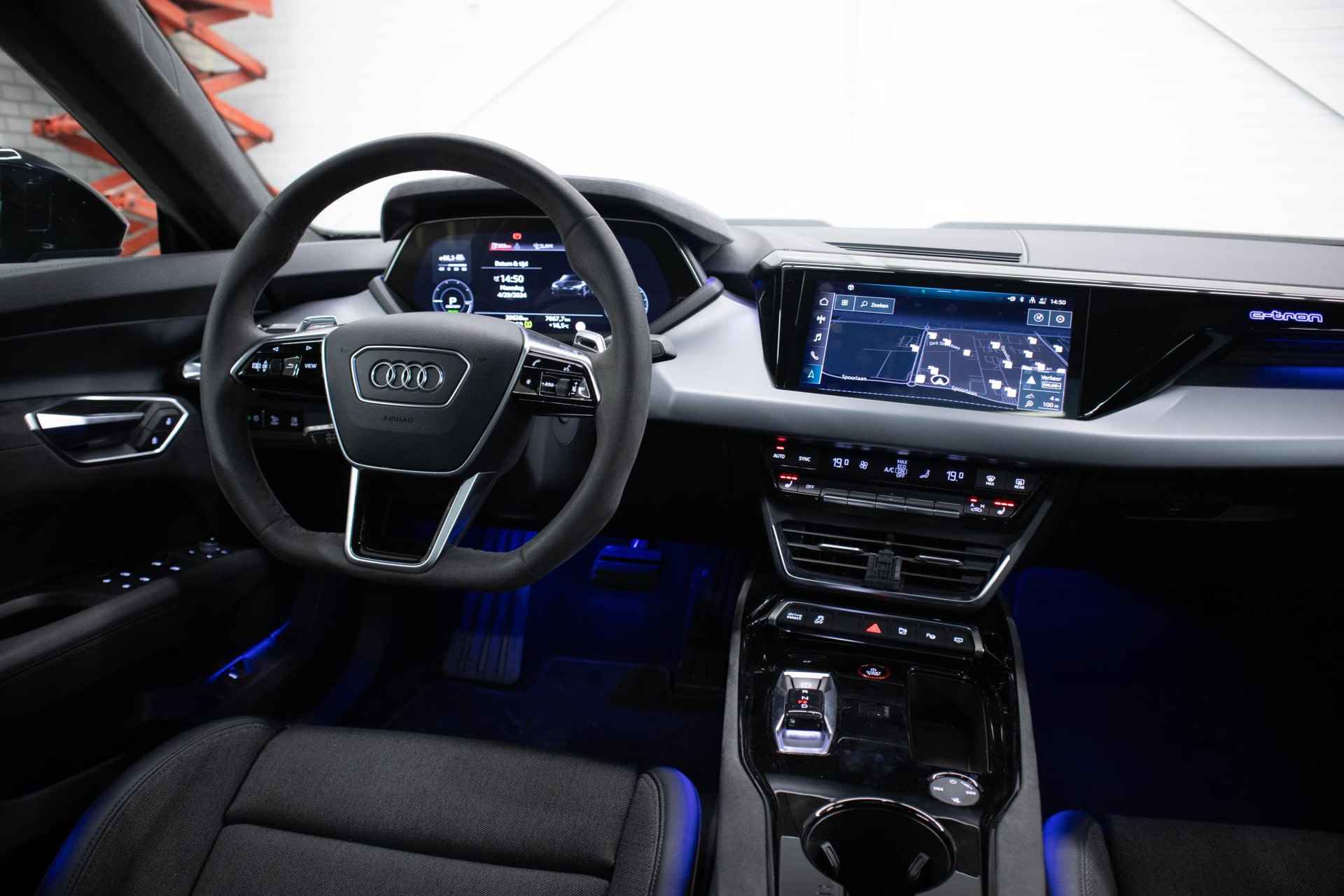 Audi e-tron GT GT 93 kWh | Assistentiepakket 'Plus' | Tour | Luchtvering | 360 camera | Fabrieksgarantie t/m 30-04-2026 | - 8/24