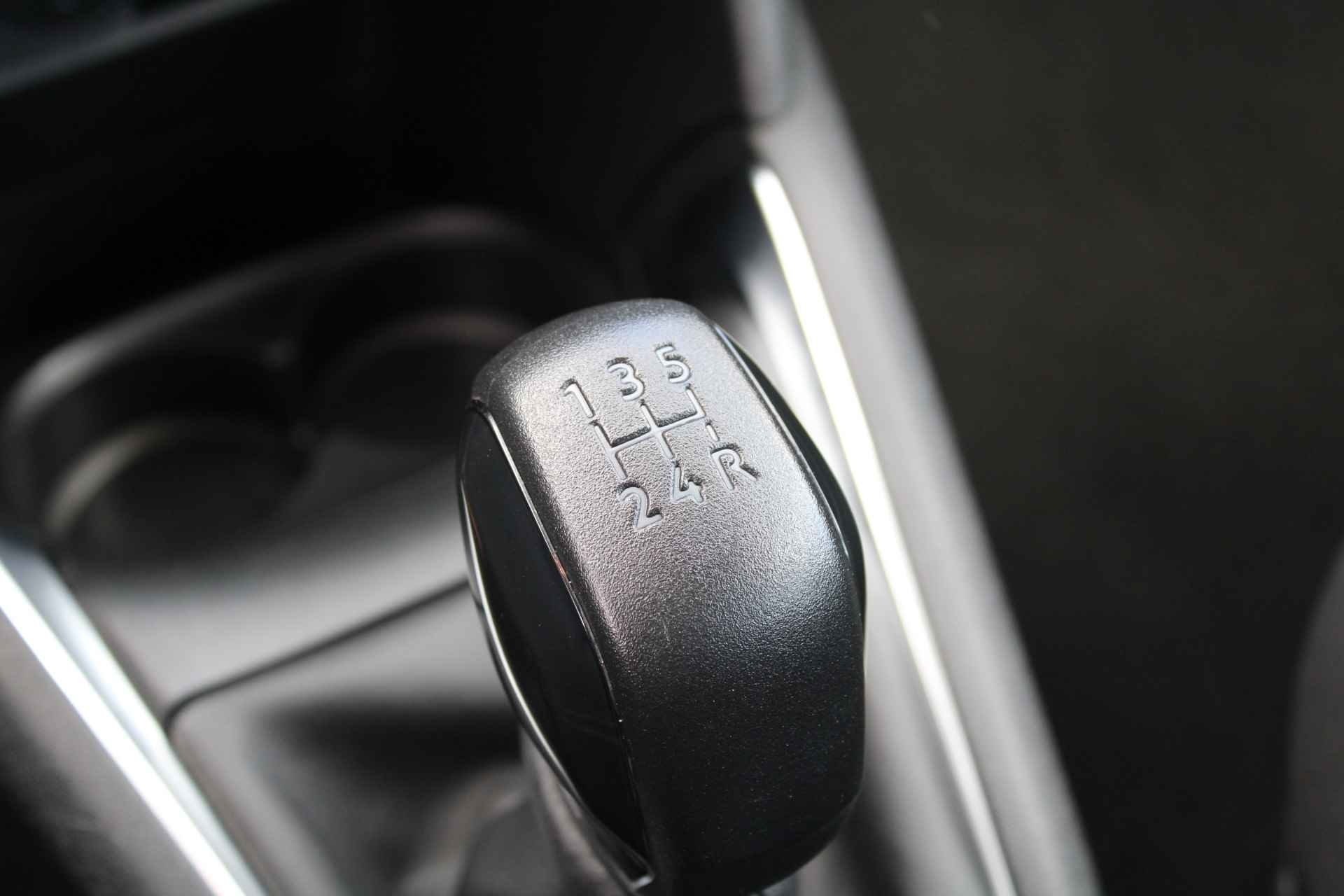Peugeot 208 5drs 1.2 PureTech Active | Navigatie | Bluetooth | Armsteun | Parkeersensoren | - 18/25