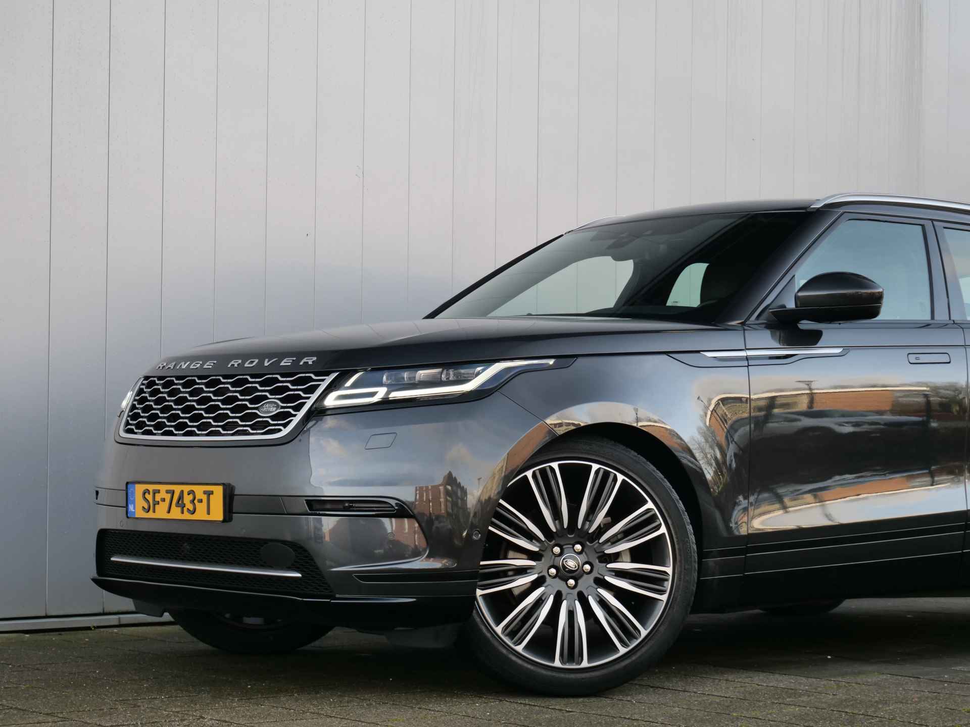 Land Rover Range Rover Velar 3.0 V6 SC AWD R-Dynamic HSE 381 Pk Automaat Navigatie / DAB / Leer / Pano-dak / Apple Carplay / Stoelkoeling - 22/49