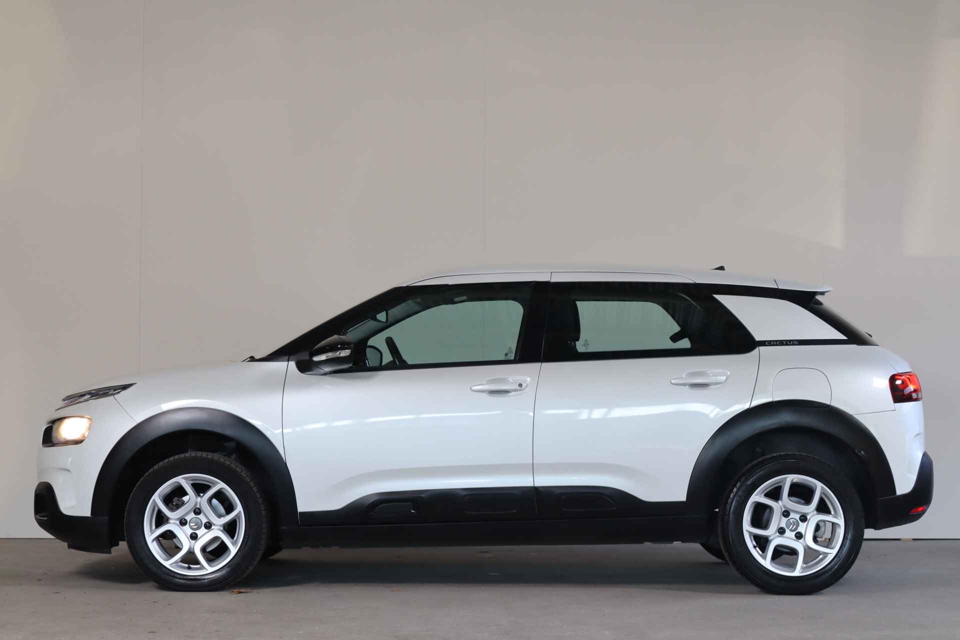 Citroën C4 Cactus 1.2 PureTech Business NL-Auto!! Apple Car-Play I Climate I Nav. - 4/30