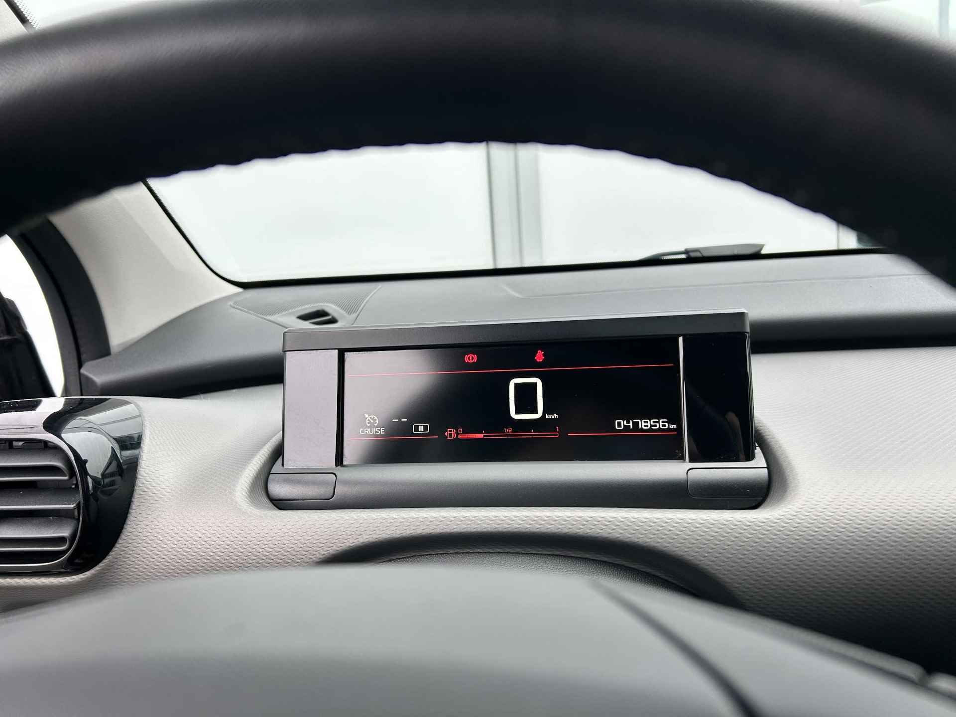 Citroen C4 Cactus 1.2 110pk Shine | CAMERA | NAVIGATIE | CARPLAY | KEYLESS | BLINDSPOT | DAB | PDC V+A | 16" LMV - 33/35