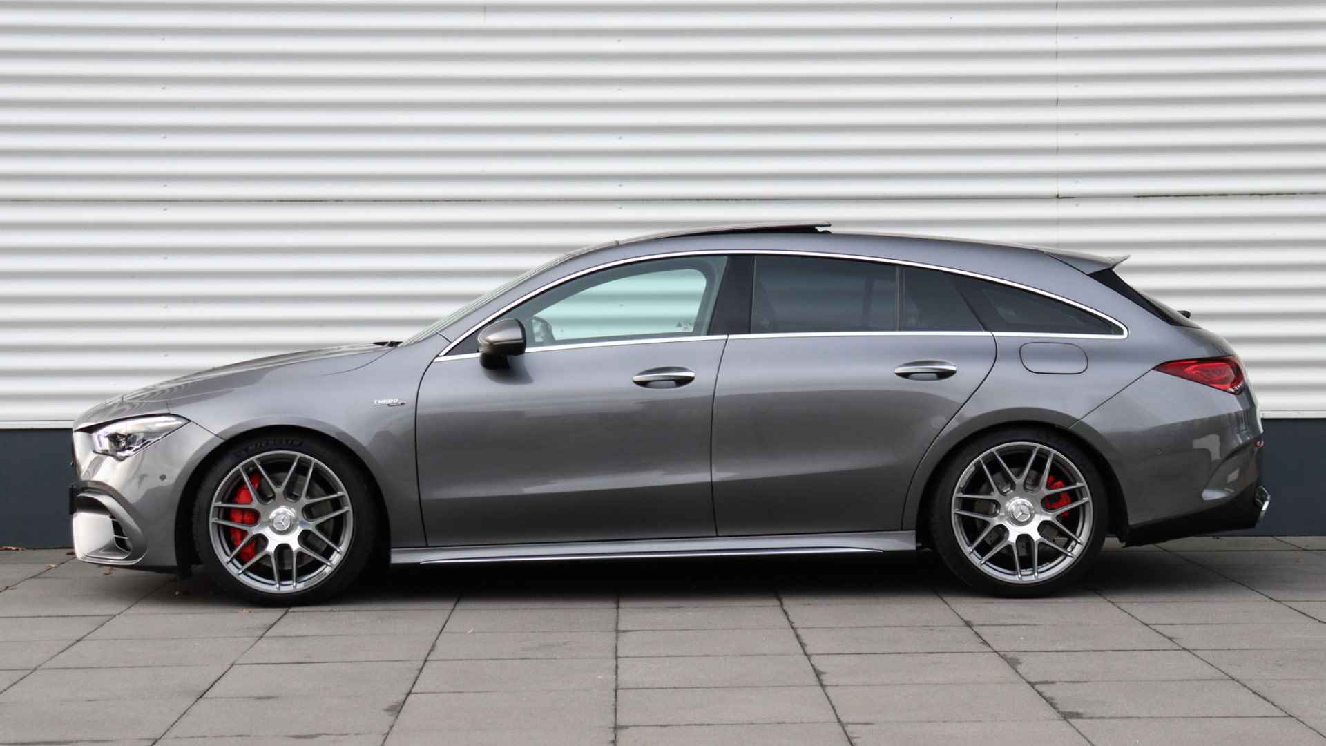 Mercedes-Benz CLA-Klasse Shooting Brake AMG 45 S 4MATIC+ | AMG Drivers Package | Burmester | Panoramadak | Trekhaak | - 2/37