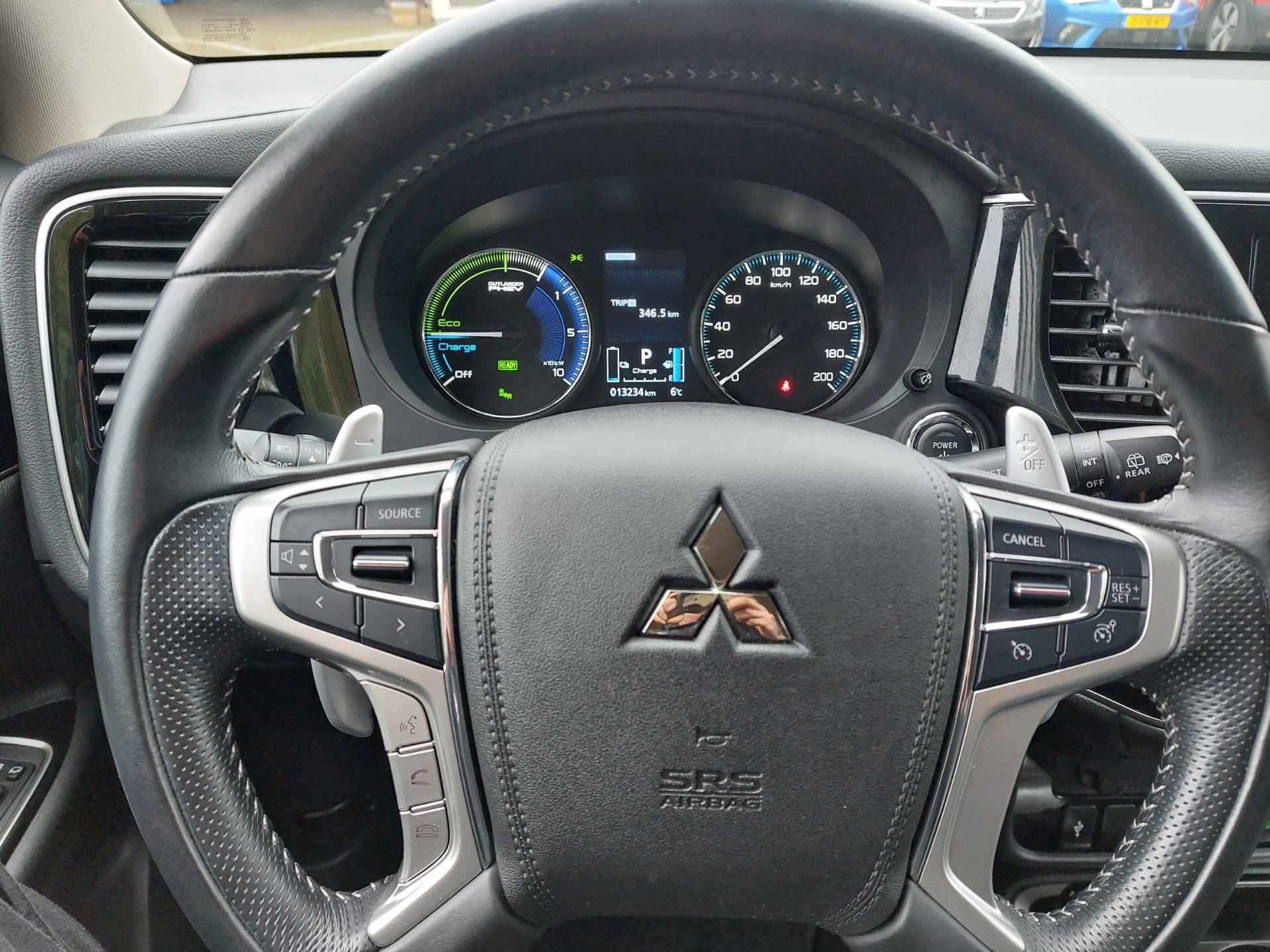 Mitsubishi Outlander 2.4 PHEV Intense - 15/19