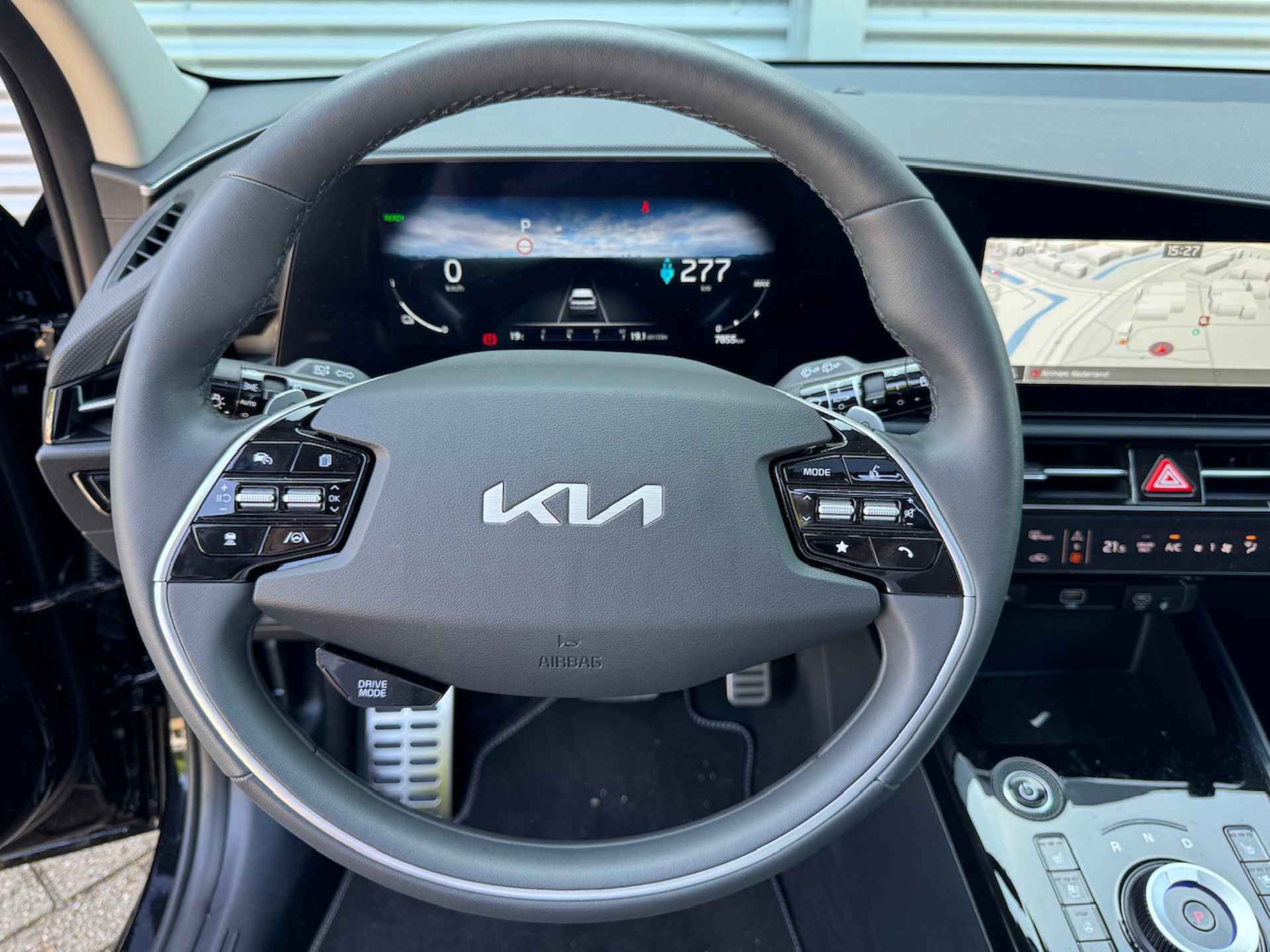 KIA e-Niro 64,8 kWh 204pk Aut ExecutiveLine | Stoelkoeling | Stoel/Stuurwielverwarming | Memory | Schuif/Kanteldak | Harman/Kardon | - 11/43