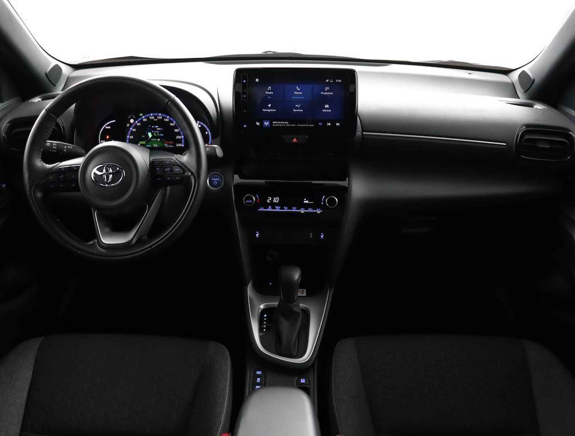 Toyota Yaris Cross 1.5 Hybrid Dynamic | Parkeersensoren | Navigatie | Stoel/stuurverwarming | - 4/52
