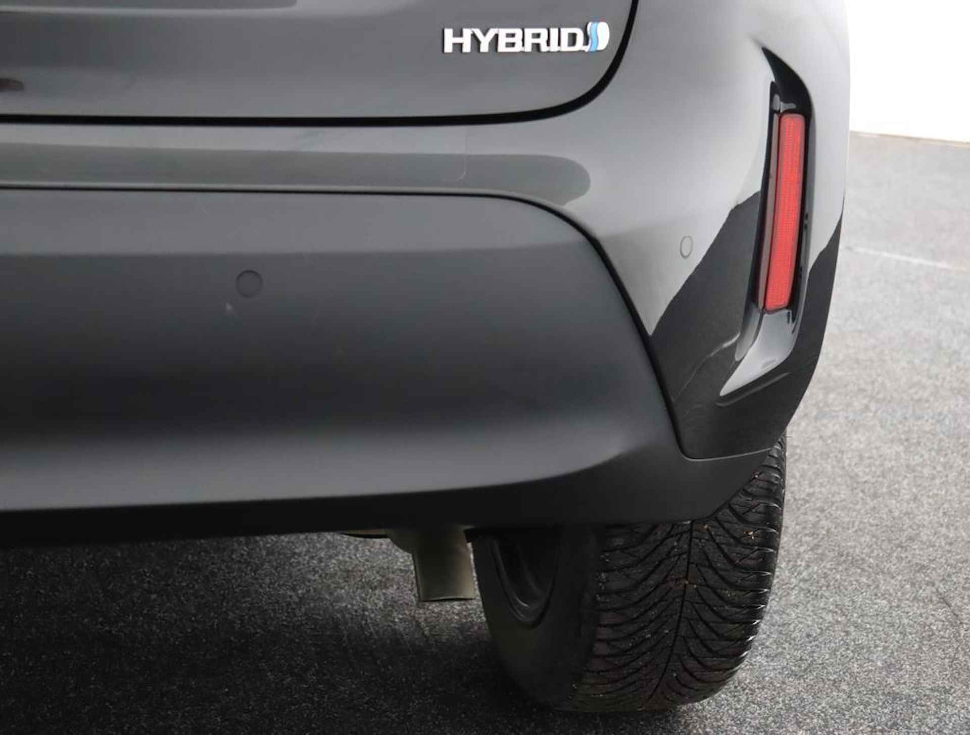 Toyota Yaris Cross 1.5 Hybrid Dynamic | Parkeersensoren | Navigatie | Stoel/stuurverwarming | - 40/52