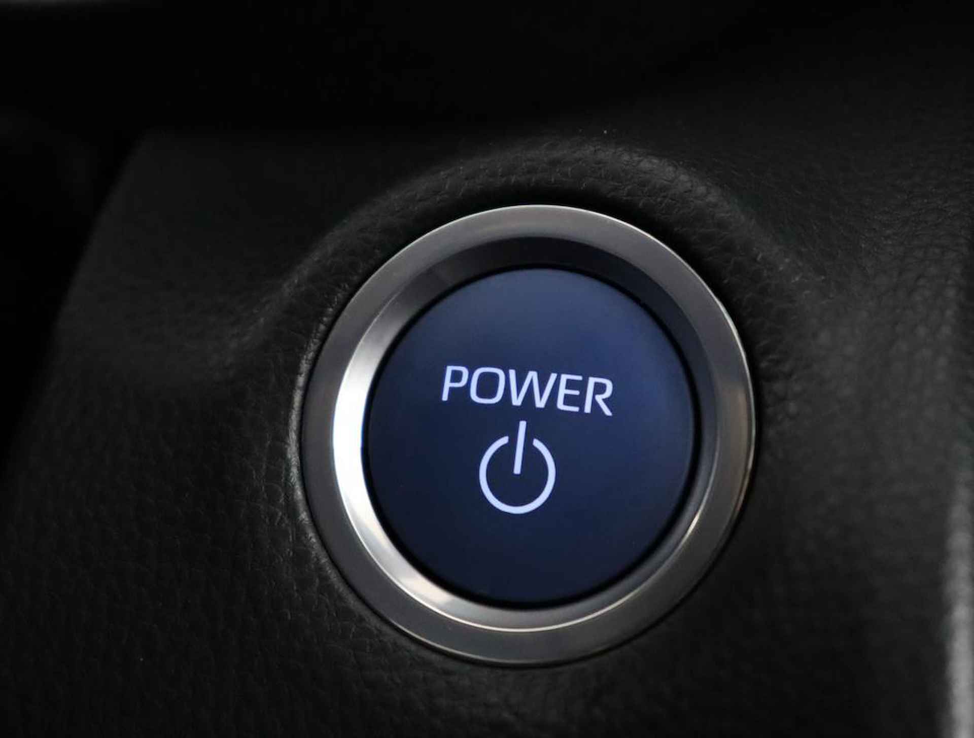 Toyota Yaris Cross 1.5 Hybrid Dynamic | Parkeersensoren | Navigatie | Stoel/stuurverwarming | - 46/52