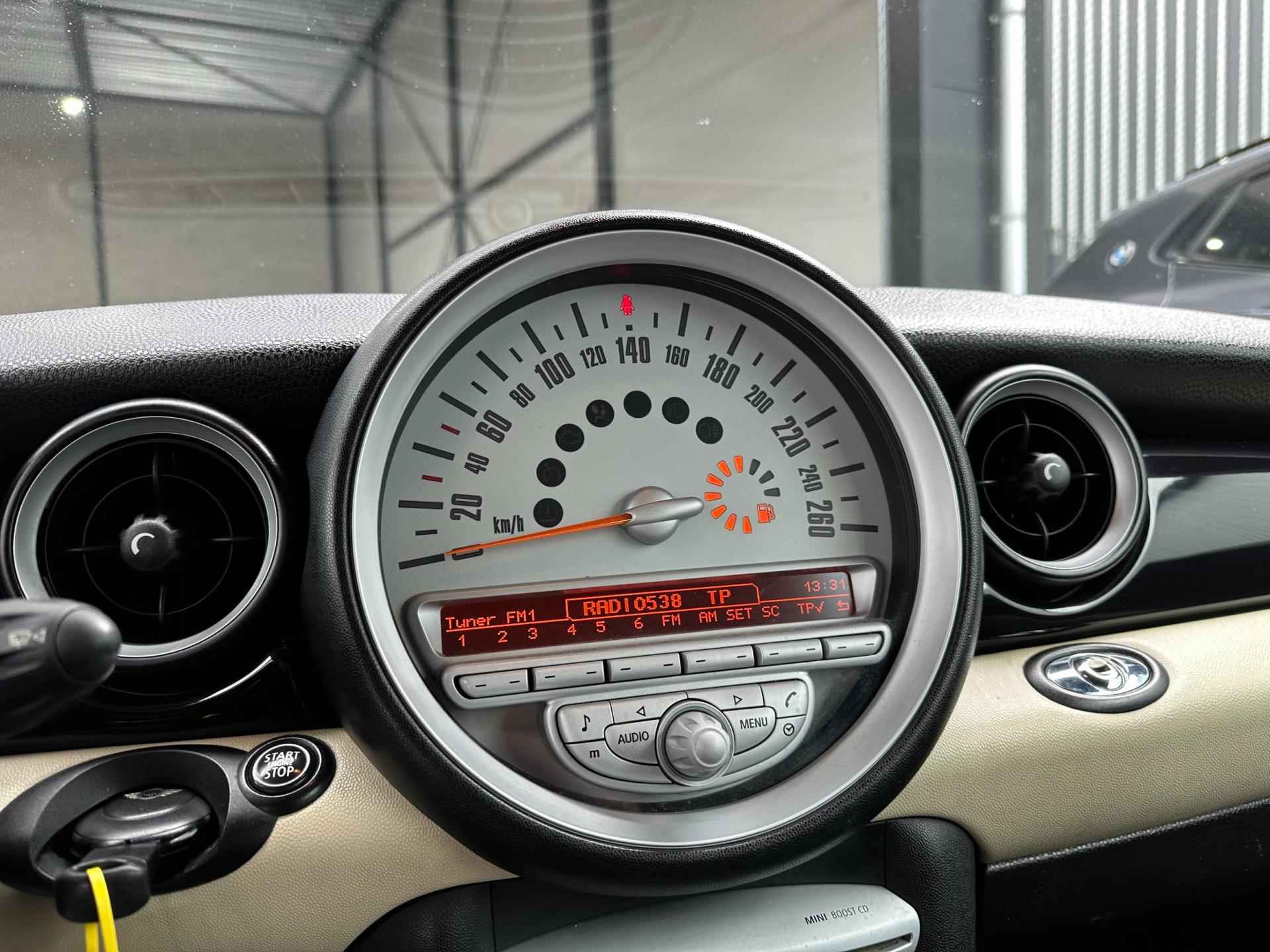 Mini Mini Cabrio 1.6 Cooper JCW + Leder | Stoelverwarming | Airco | 100% Onderhouden - 15/21