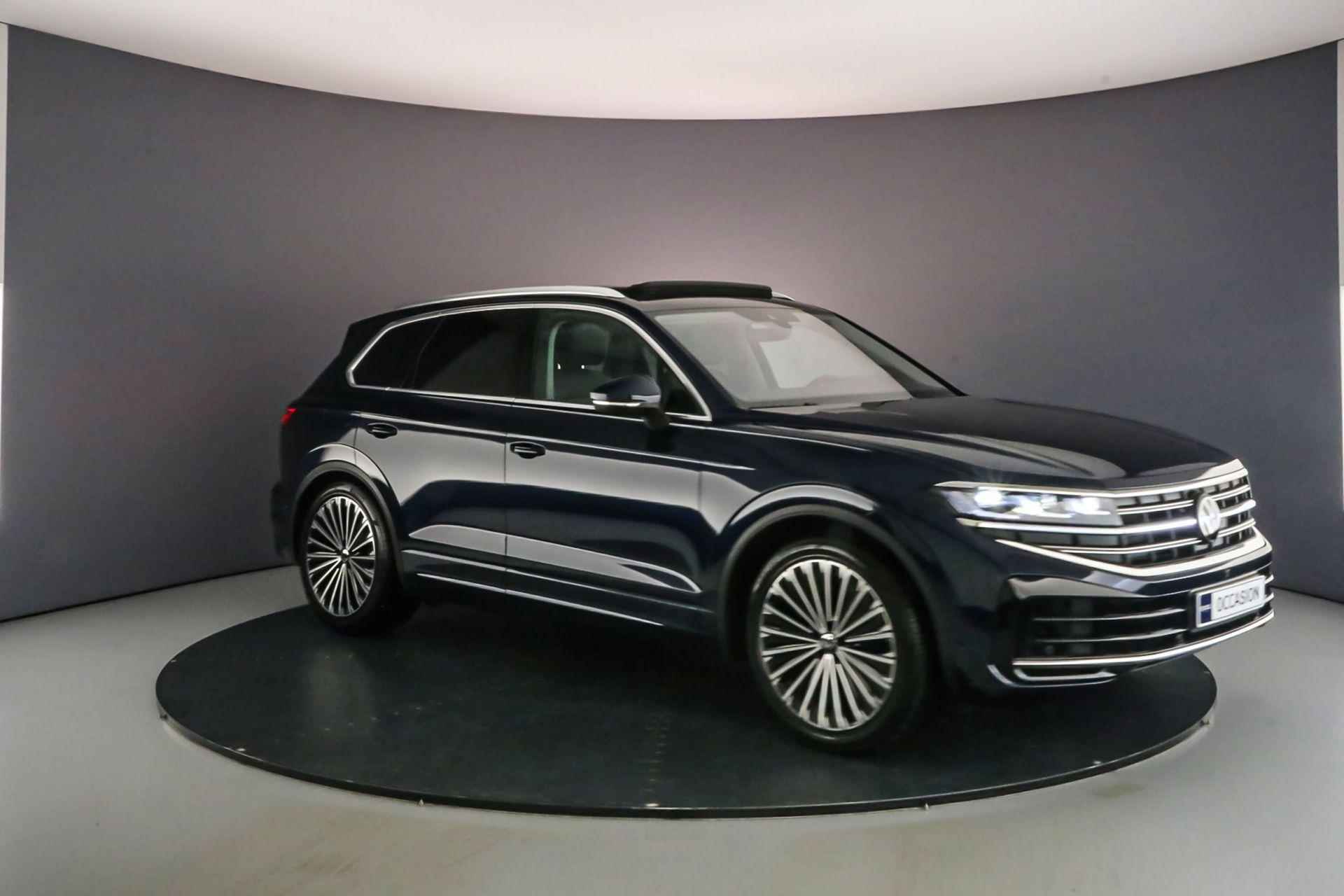 Volkswagen Touareg Elegance 3.0 TSI eHybrid 462pk Tiptronic Trekhaak, Panoramadak, Head up display, Lederen bekleding, Luchtvering, 360 camera, Navigatie, Adaptive cruise control, Elektrische achterklep - 8/65