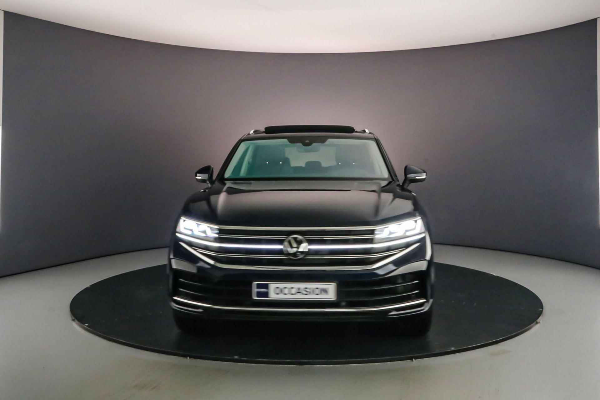 Volkswagen Touareg Elegance 3.0 TSI eHybrid 462pk Tiptronic Trekhaak, Panoramadak, Head up display, Lederen bekleding, Luchtvering, 360 camera, Navigatie, Adaptive cruise control, Elektrische achterklep - 9/65