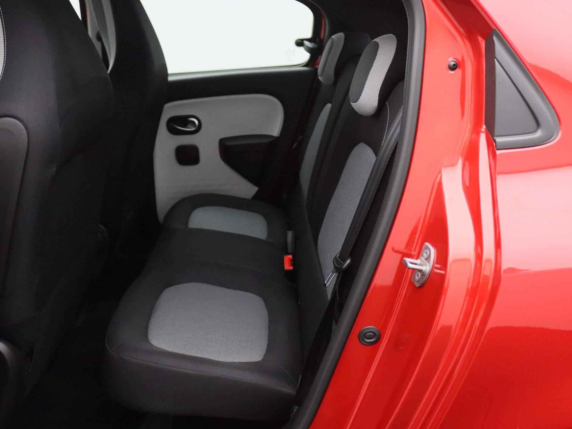 Renault Twingo Z.E. R80 E-Tech Equilibre 22 kWh | Demo | Bekleding stof 'Noir Eclipse' Dashboard'Noir' | EASY LINK multimedia- en navigatiesysteem | Parkeersensoren achter met sonische weergave | - 12/26