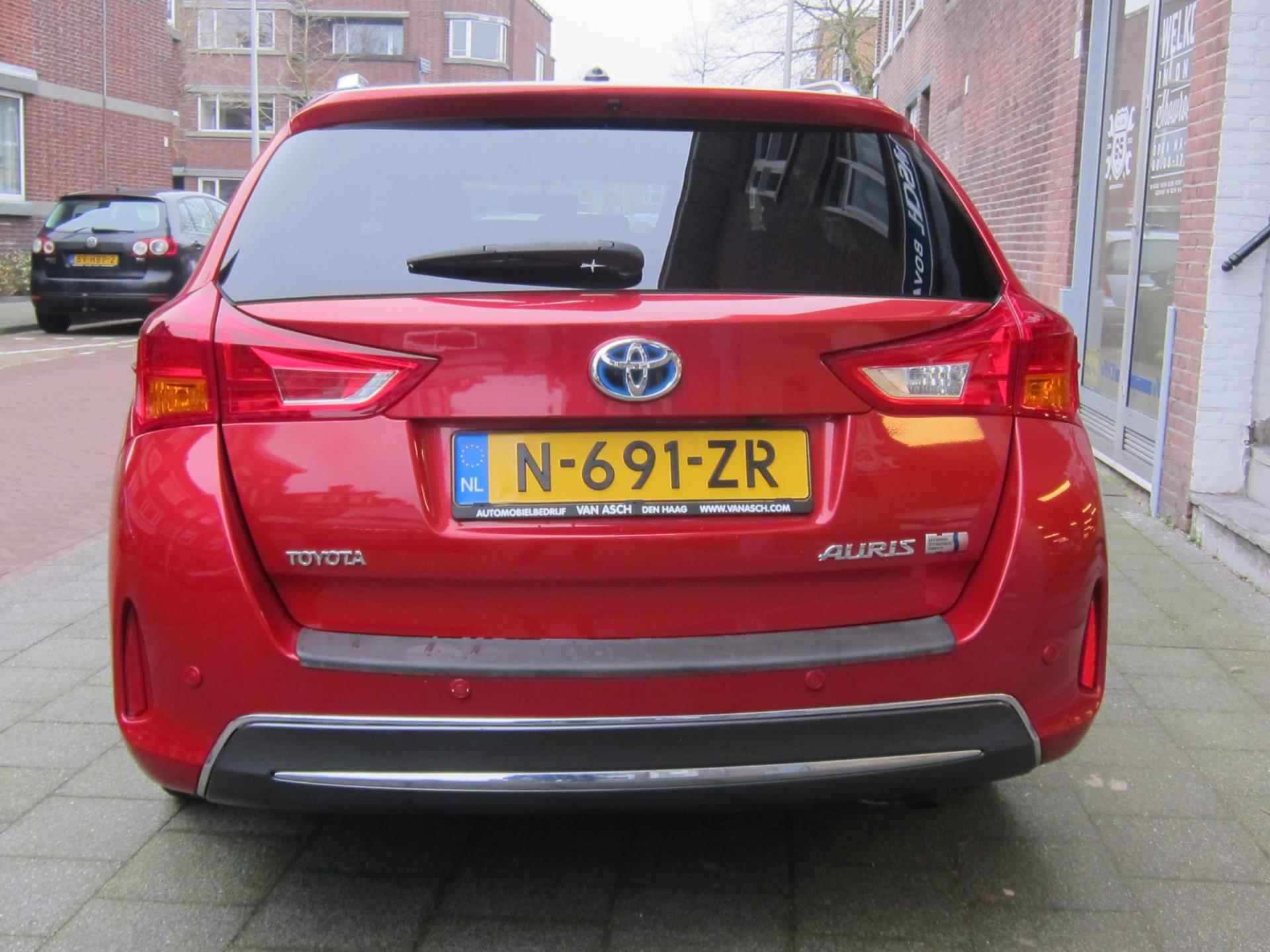 Toyota Auris Touring Sports 1.8 Hybrid Lease All In Prijs Bovaggarantie - 6/30