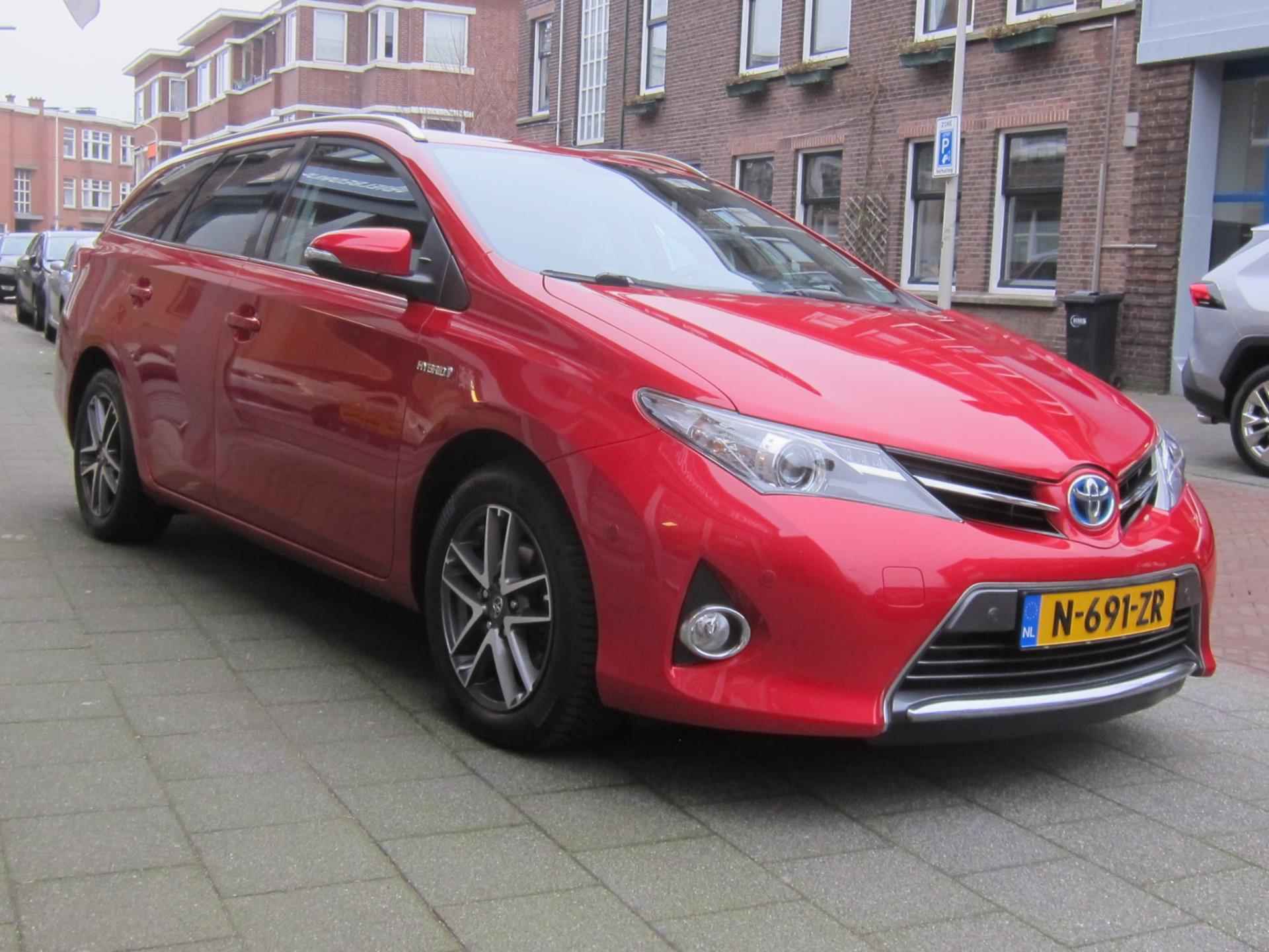 Toyota Auris Touring Sports 1.8 Hybrid Lease All In Prijs Bovaggarantie - 7/30