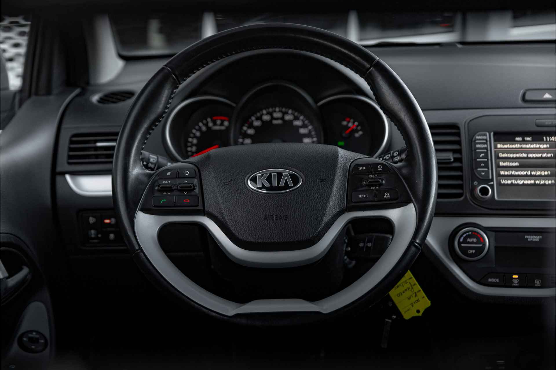 Kia Picanto 1.0 CVVT ComfortPlusLine Navigator | Cruise control | Navigatie | Camera | Climate Control | 15"inch - 12/30