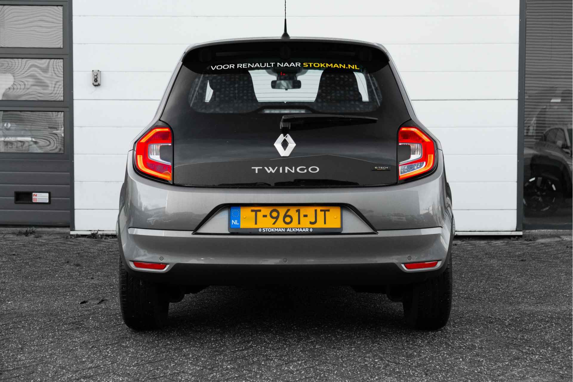 Renault Twingo ZE R80 E-Tech Equilibre 22 kWh | Automaat | Parkeersensoren achter | Navigatie | incl. Bovag rijklaarpakket met 12 maanden garantie - 7/45