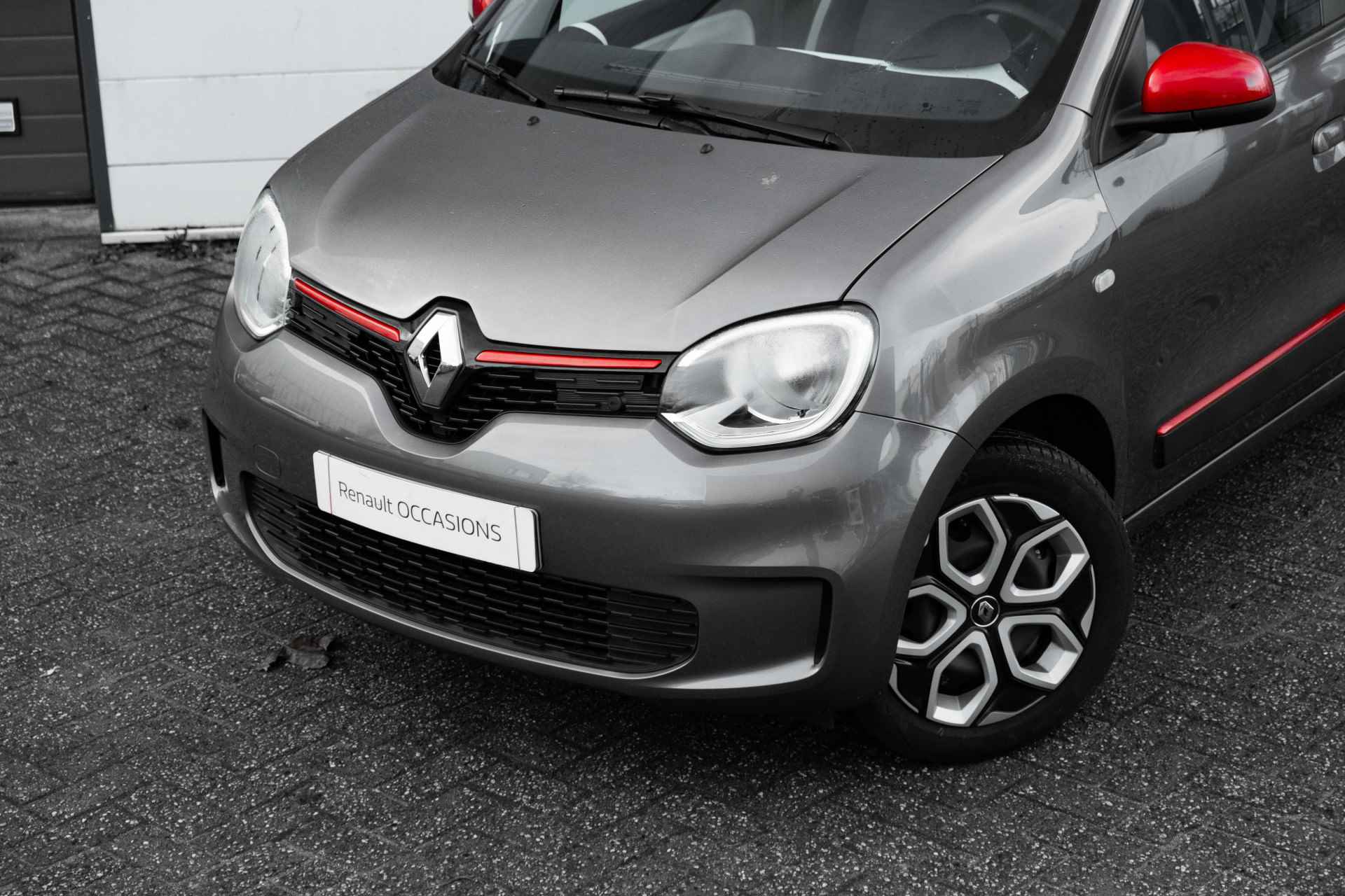 Renault Twingo ZE R80 E-Tech Equilibre 22 kWh | Automaat | Parkeersensoren achter | Navigatie | incl. Bovag rijklaarpakket met 12 maanden garantie - 18/45