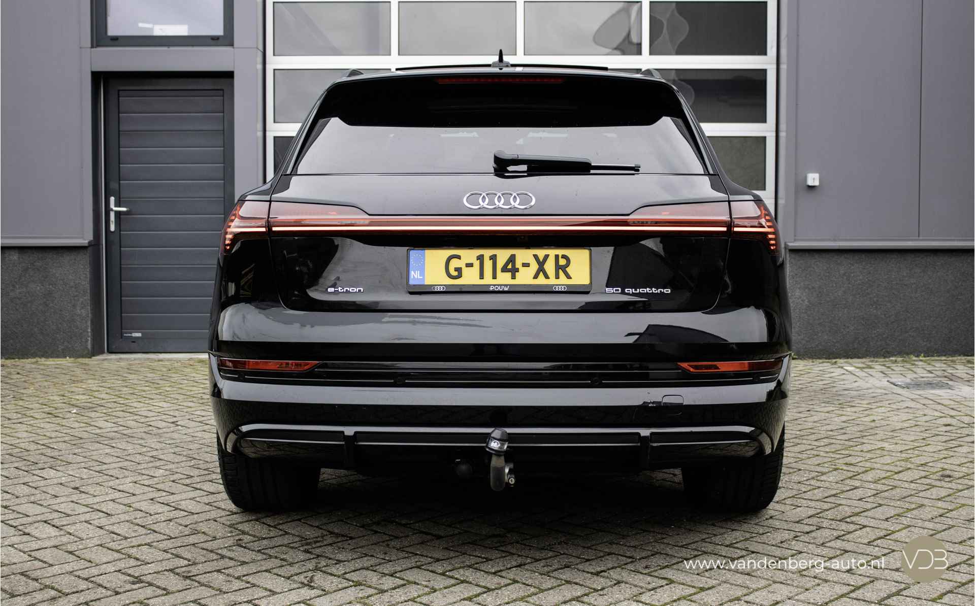 Audi e-tron 50 Quattro 3x S-Line PANO TREKHAAK Origineel NL 1e eigenaar - 4/15