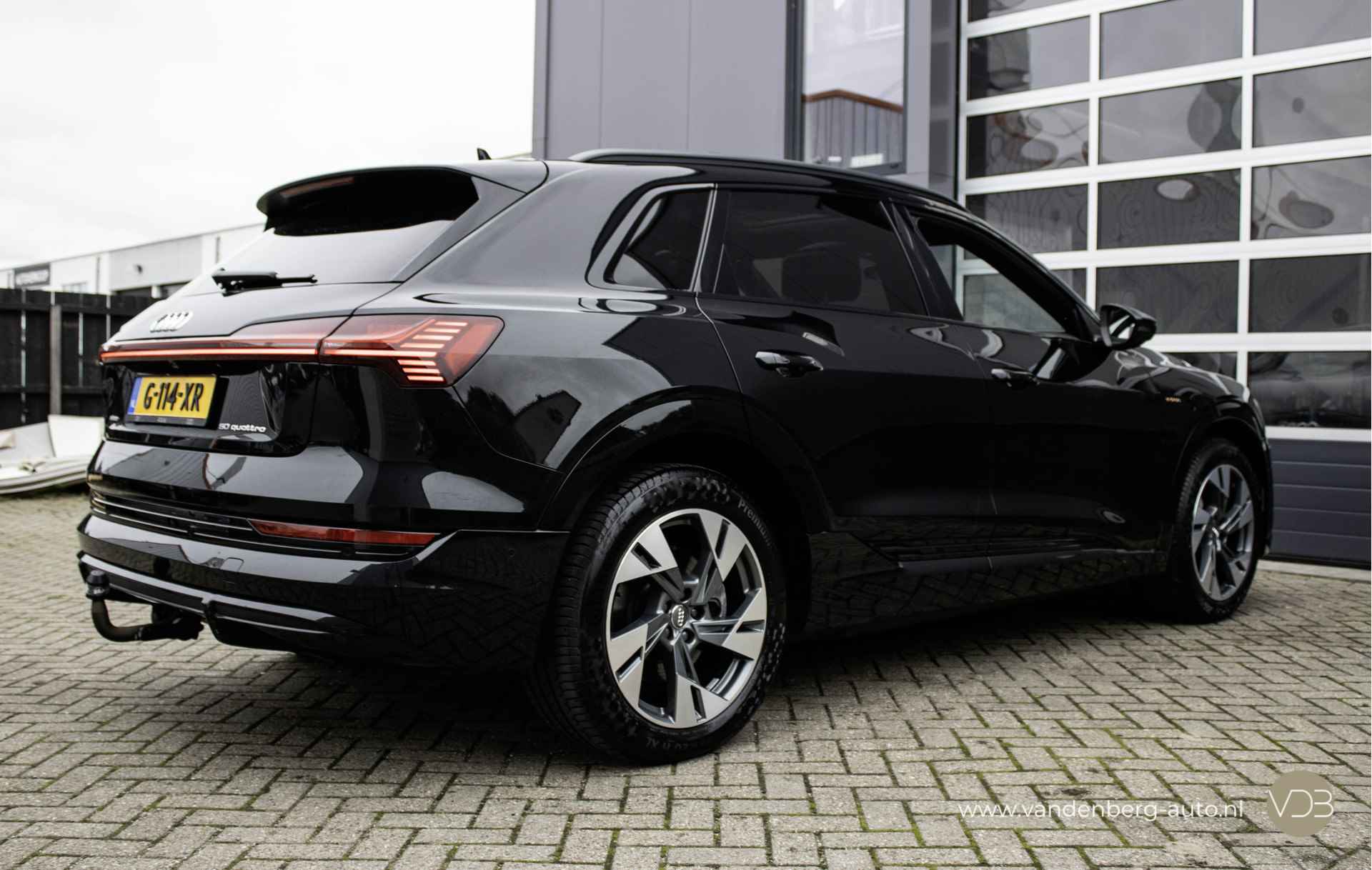 Audi e-tron 50 Quattro 3x S-Line PANO TREKHAAK Origineel NL 1e eigenaar - 5/15